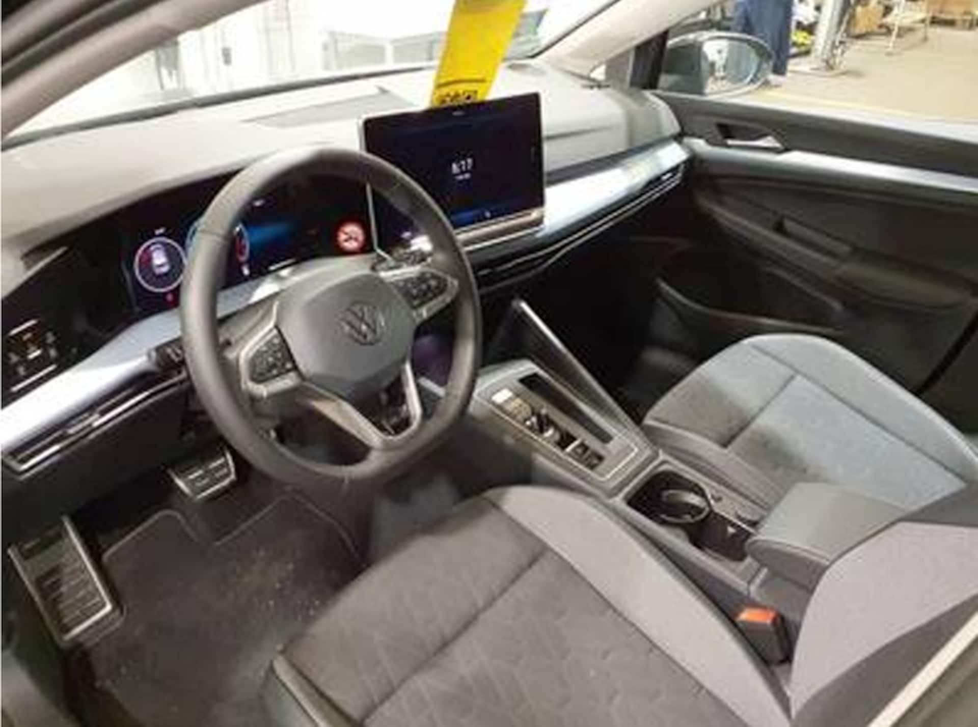 Volkswagen Golf Life
