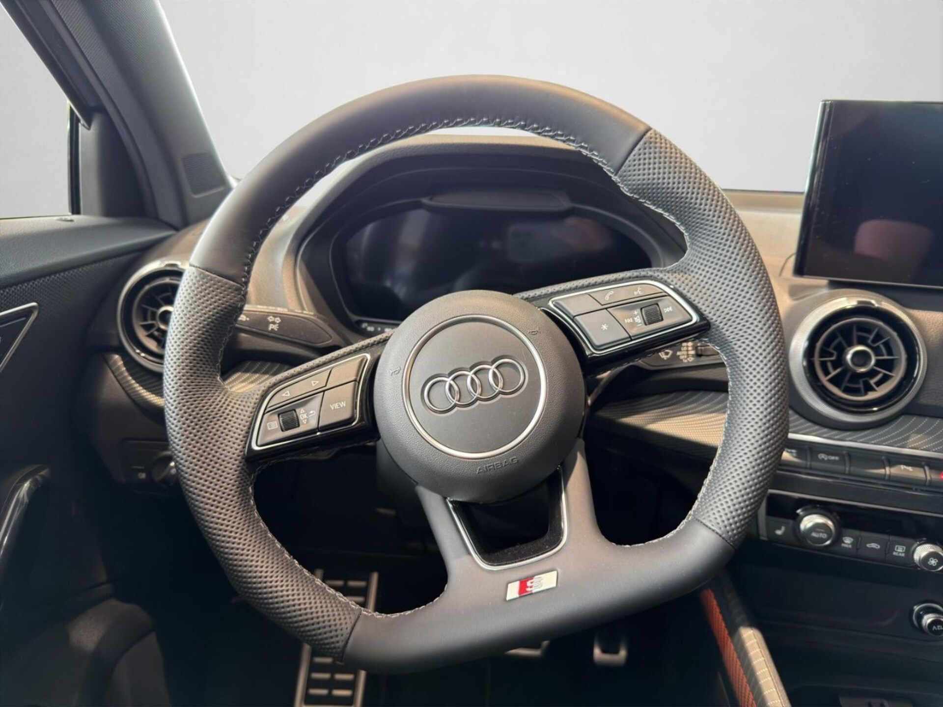 Audi Q2 S line