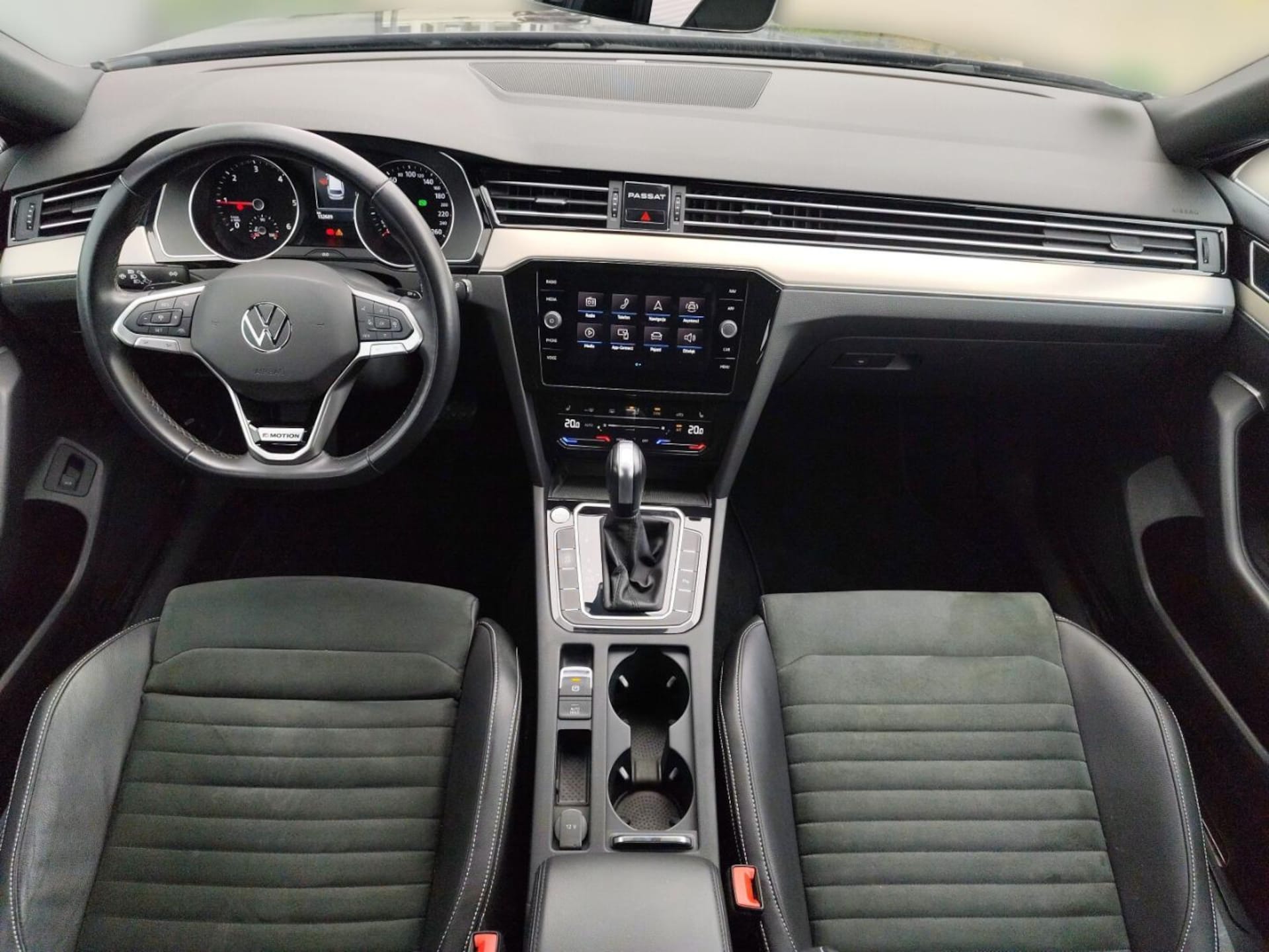Volkswagen Passat Variant Elegance