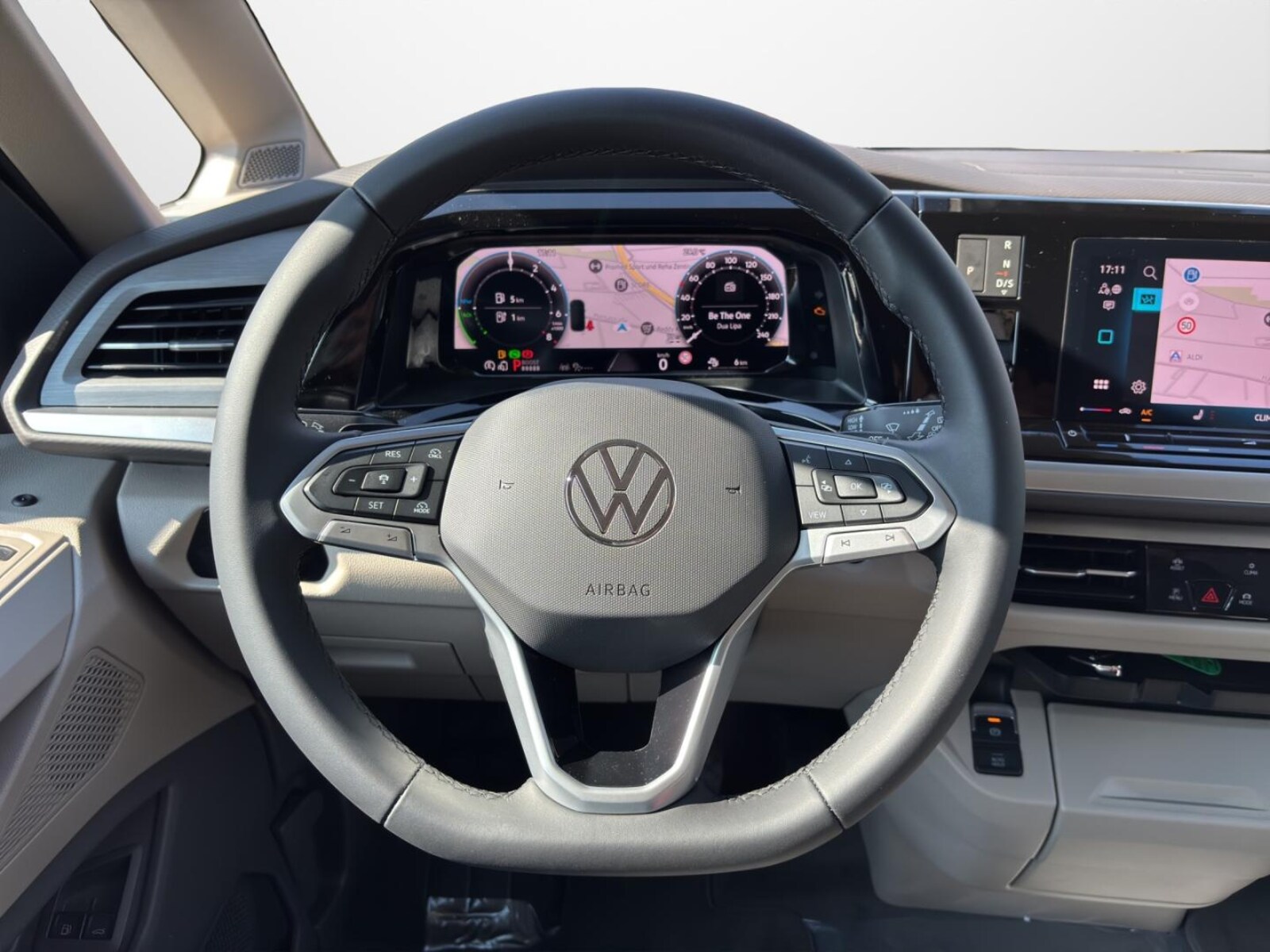 Volkswagen Multivan Langversion – Bild 10