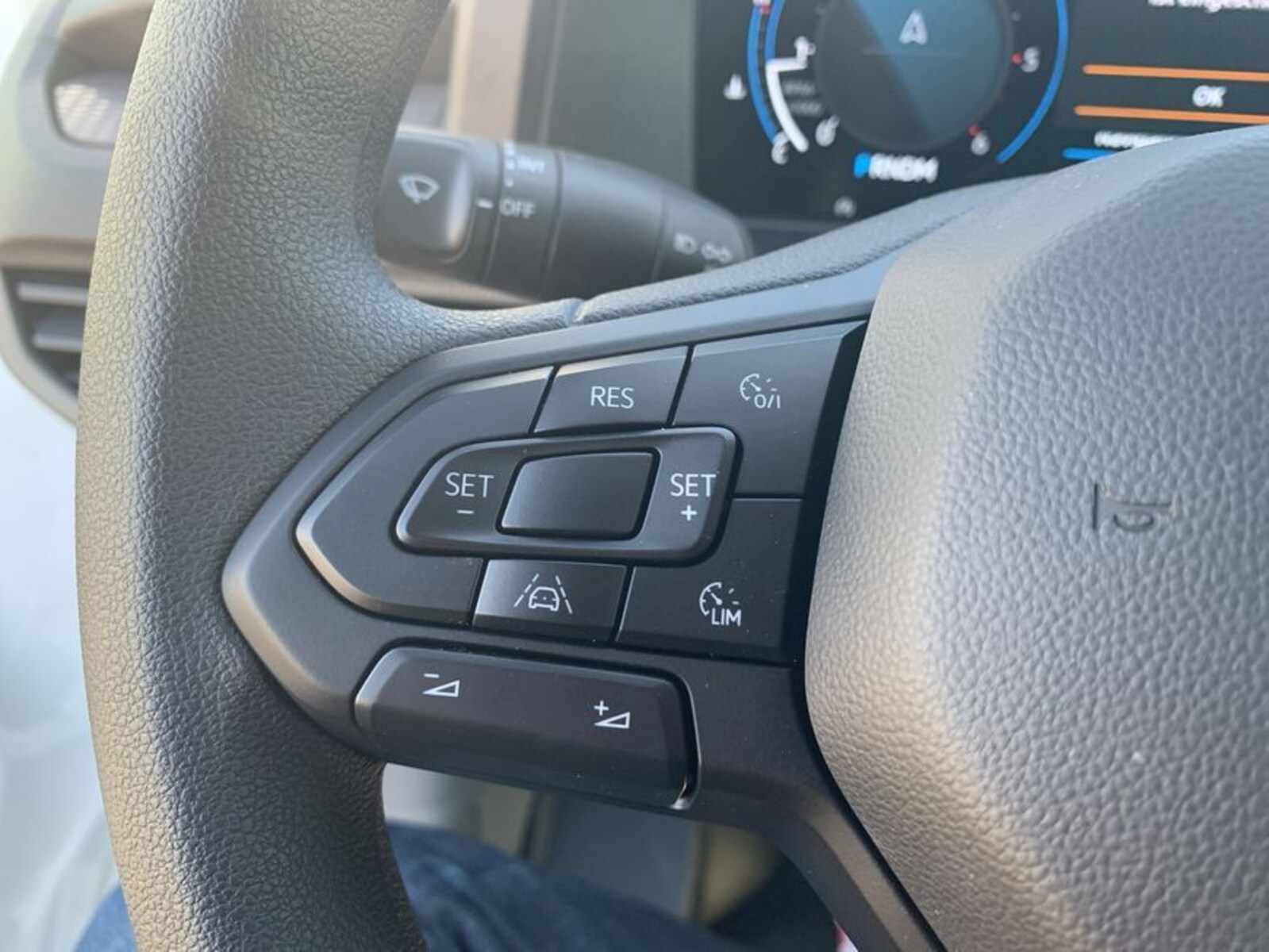 Volkswagen Transporter Kasten kurzer Radstand – Bild 28