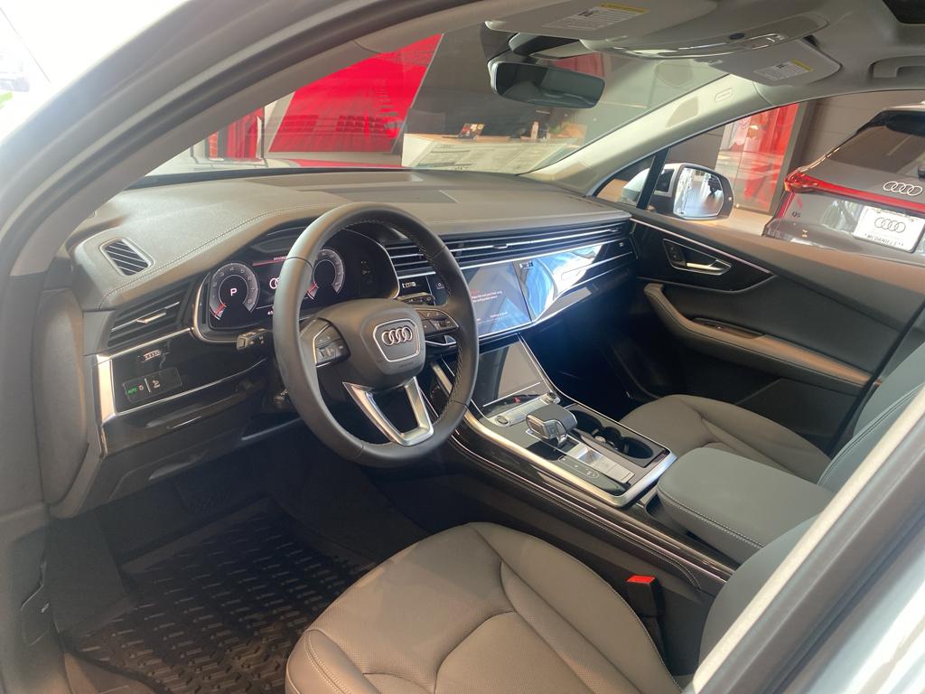 2025 Audi Q7 Premium Plus - Photo 12