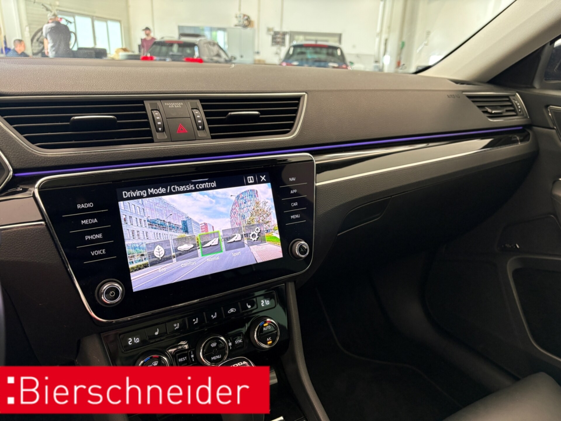 Skoda Superb Combi Laurin & Klement