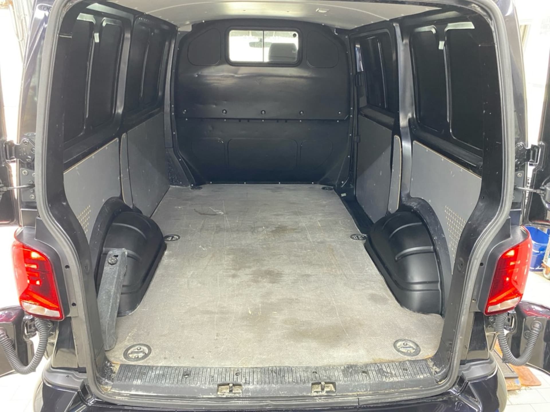 Volkswagen T6.1 Transporter Kasten kurzer Radstand