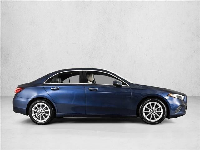 2021 Mercedes-Benz A 220
