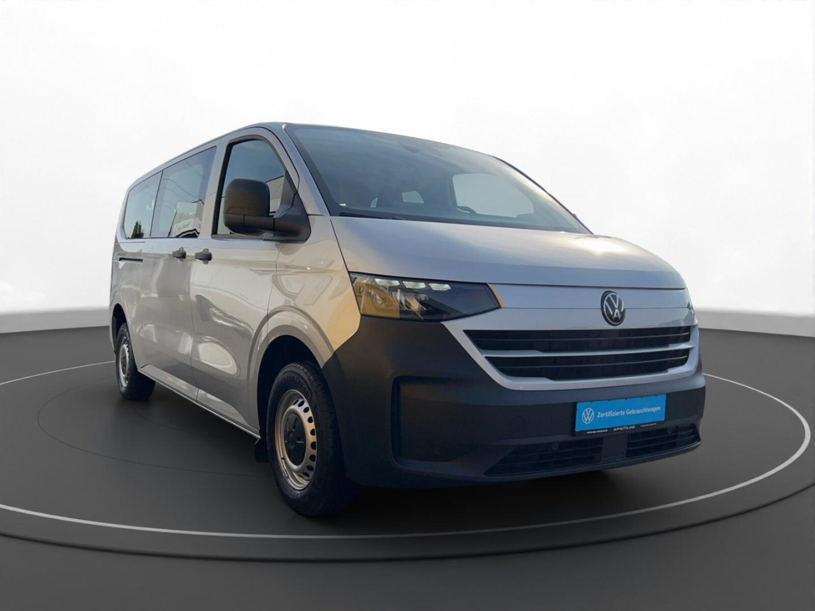 Volkswagen Transporter Kombi langer Radstand – Bild 4