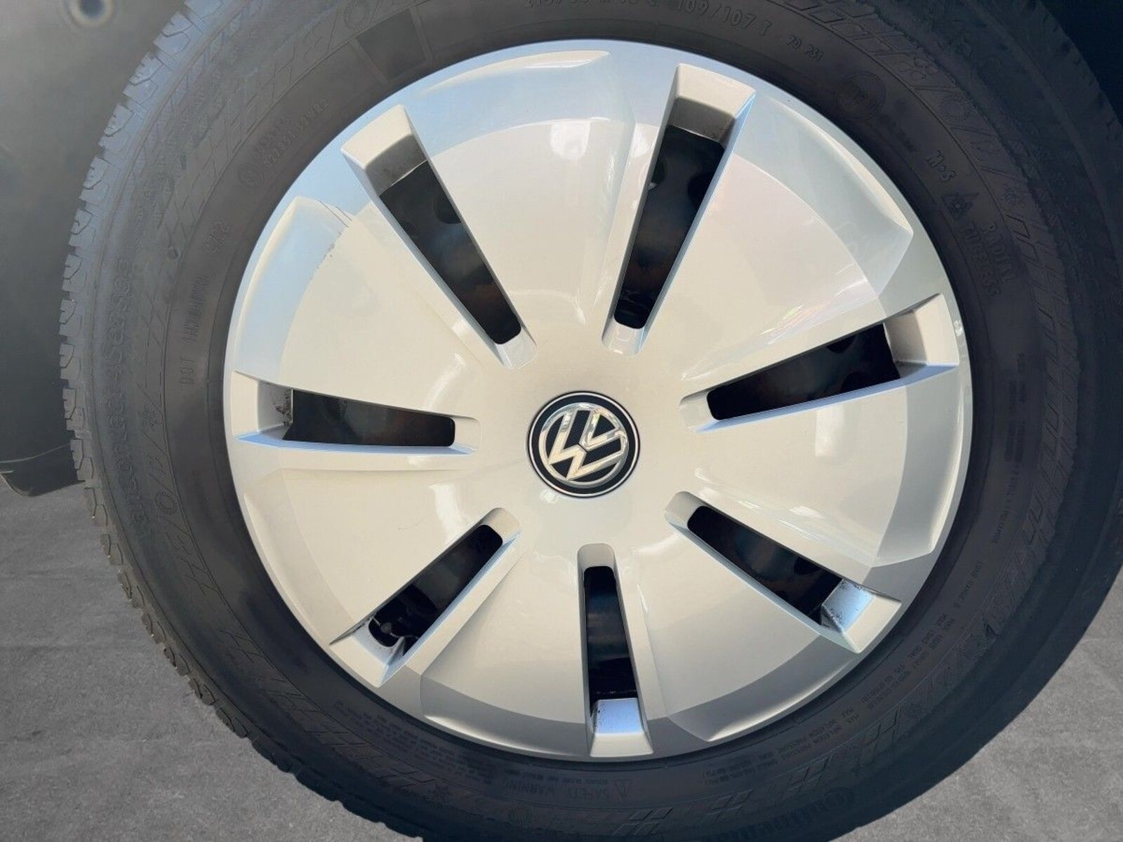 Volkswagen T6.1 Transporter Kasten kurzer Radstand – Bild 12