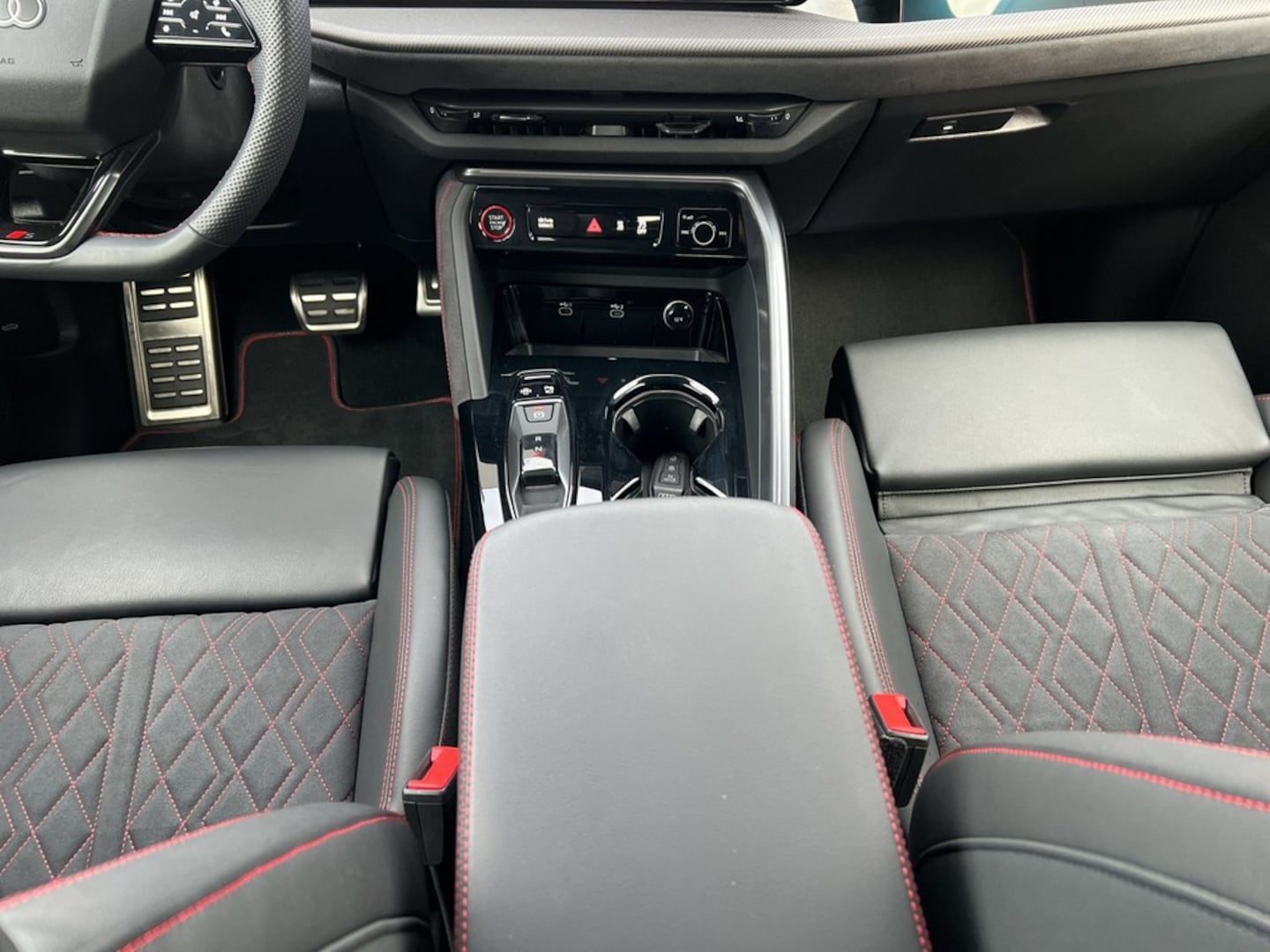 Bild über Audi Q5 SUV TFSI 150 kW S tronic - für weitere Informationen kontaktieren Sie den Audi Partner
