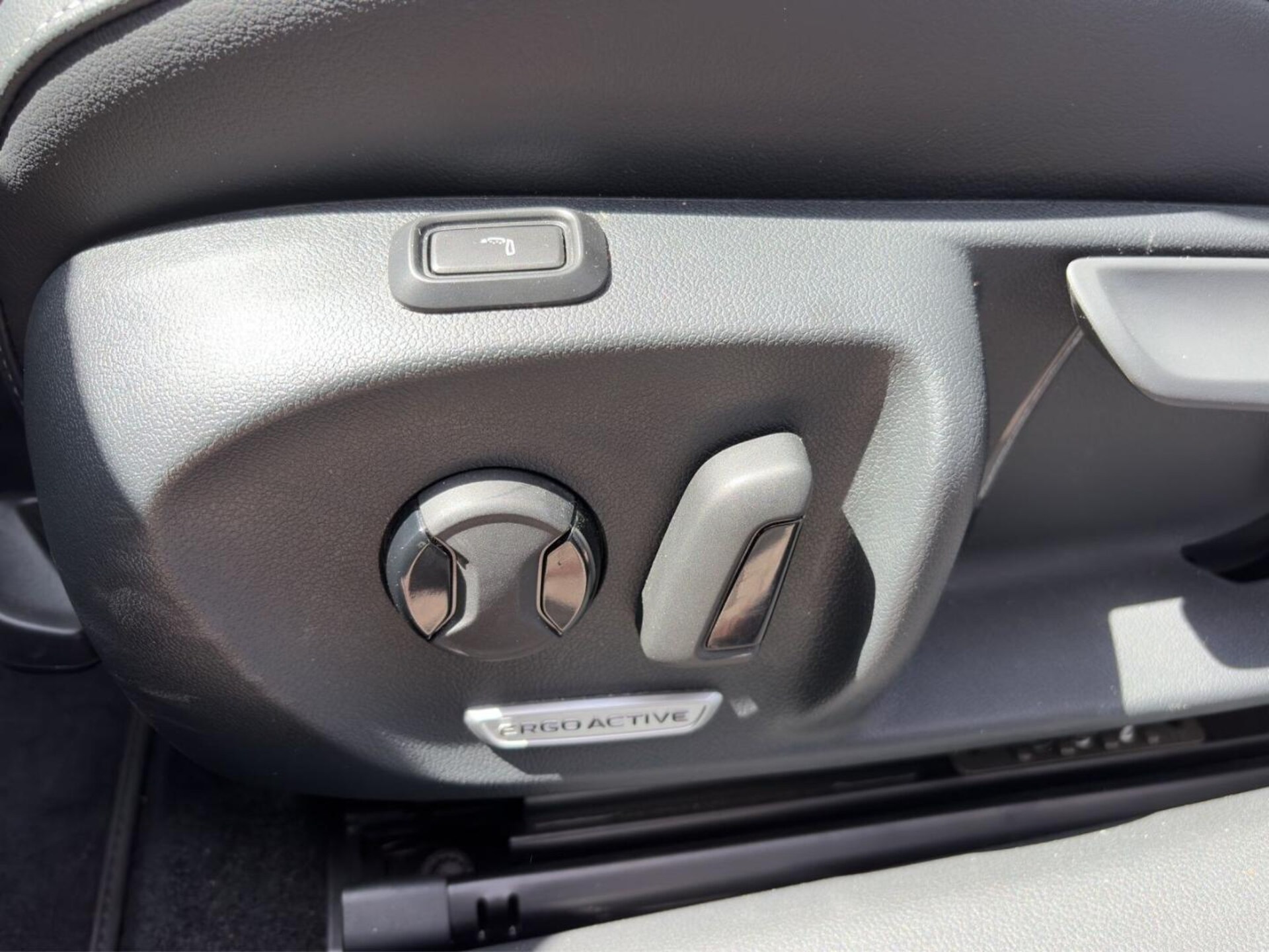 Volkswagen Passat Elegance
