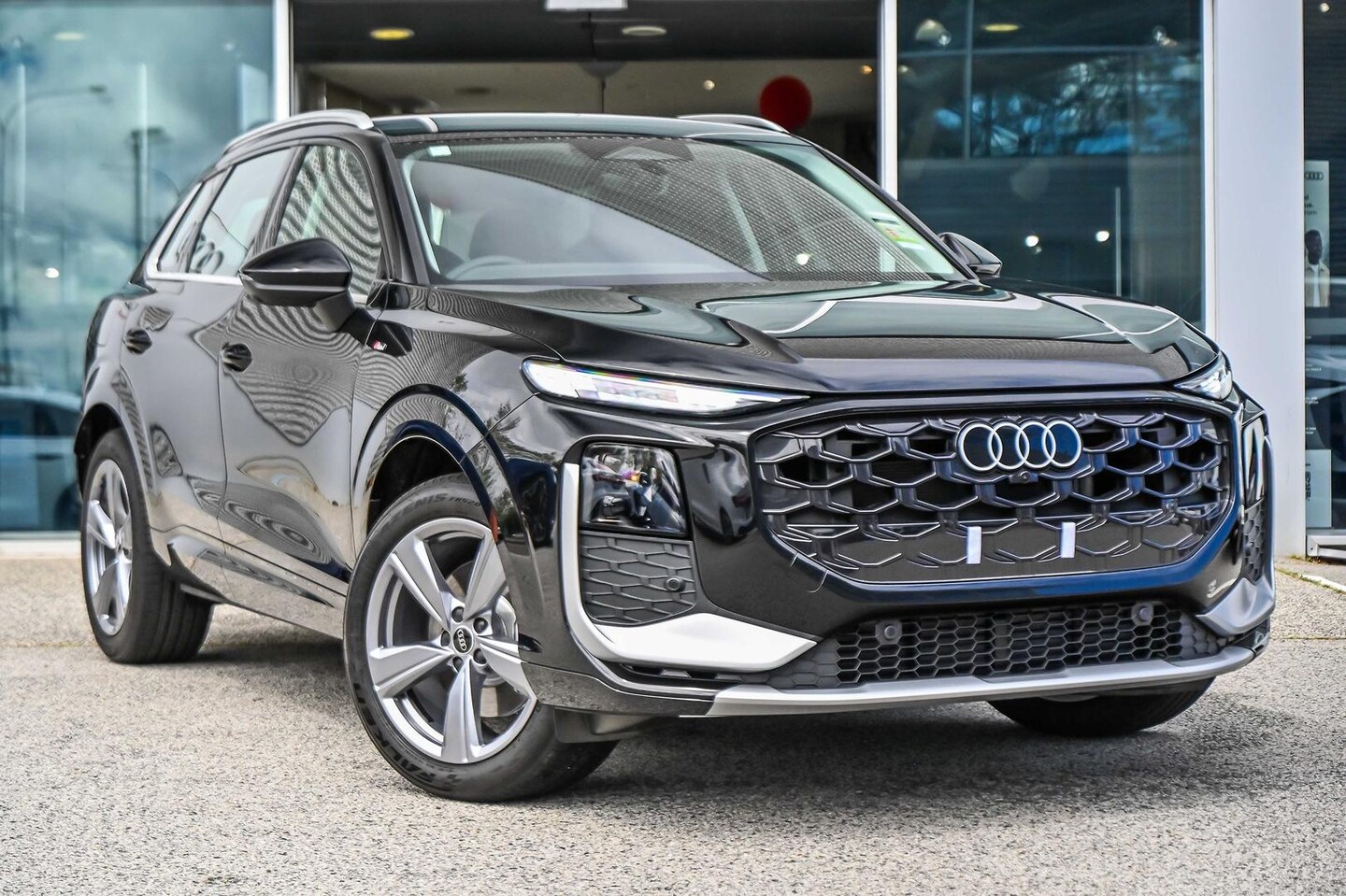 Image about Audi Q3 SUV TFSI quattro 150 kW
