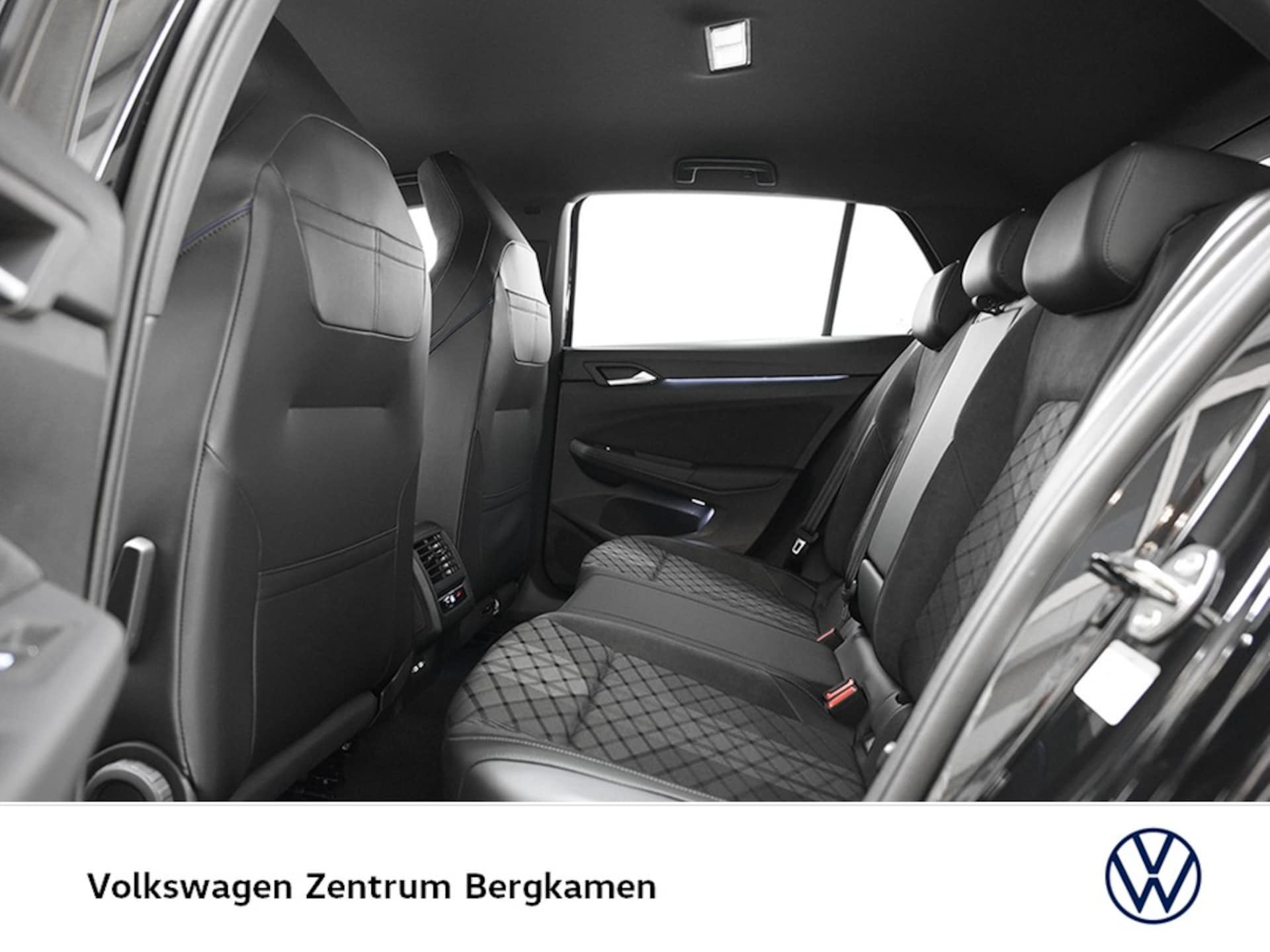 Volkswagen Golf R-Line