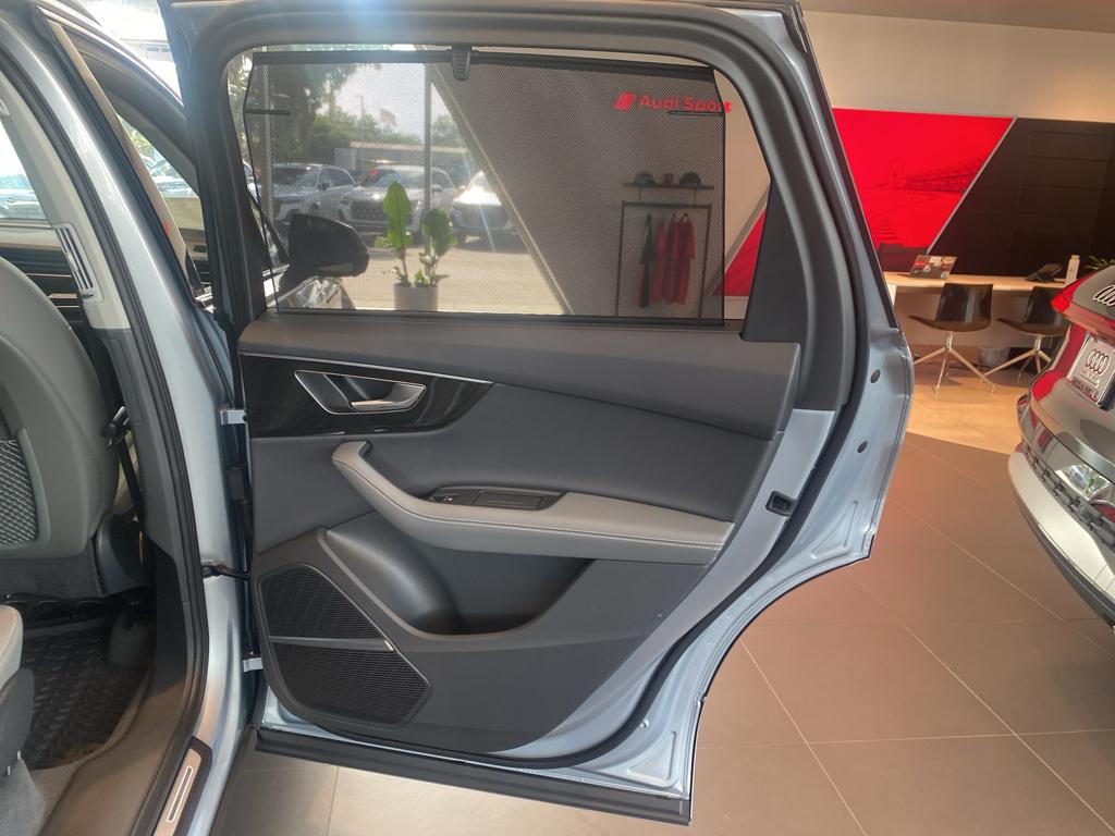 2025 Audi Q7 Premium Plus - Photo 16
