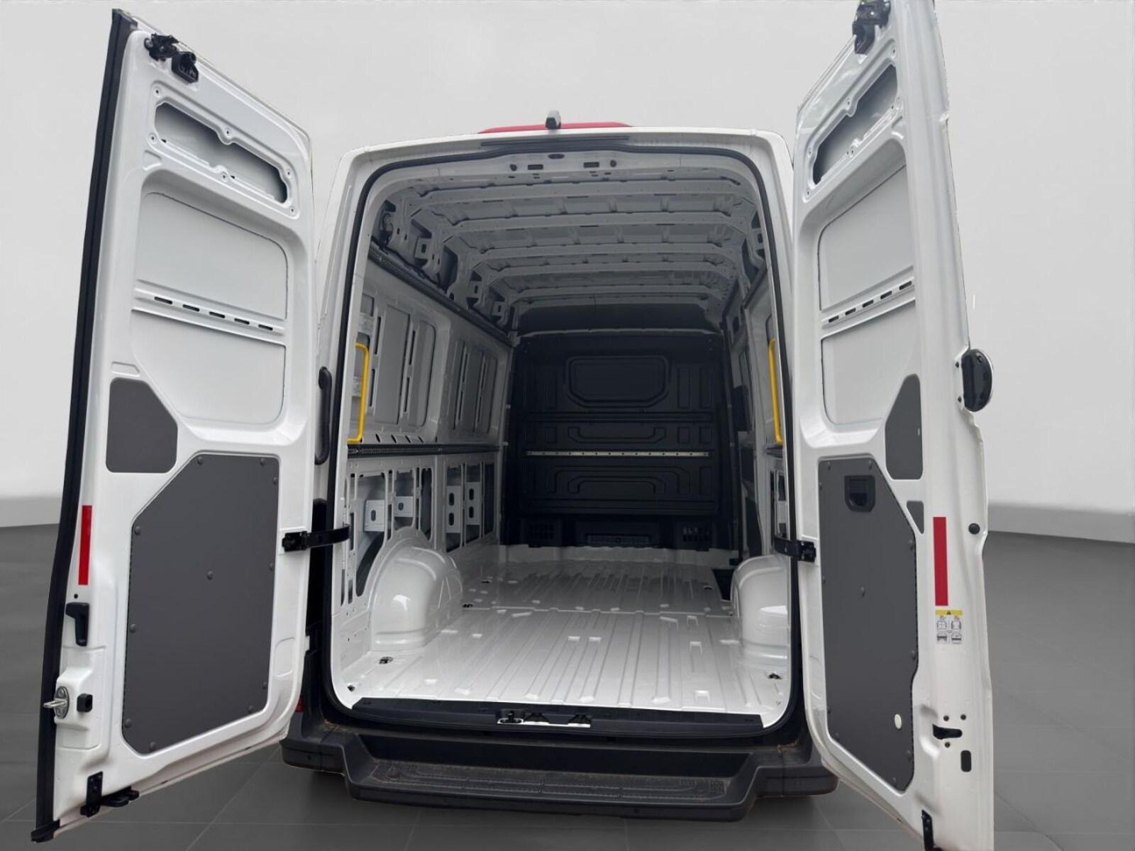 Volkswagen Crafter Kasten langer Radstand – Bild 14