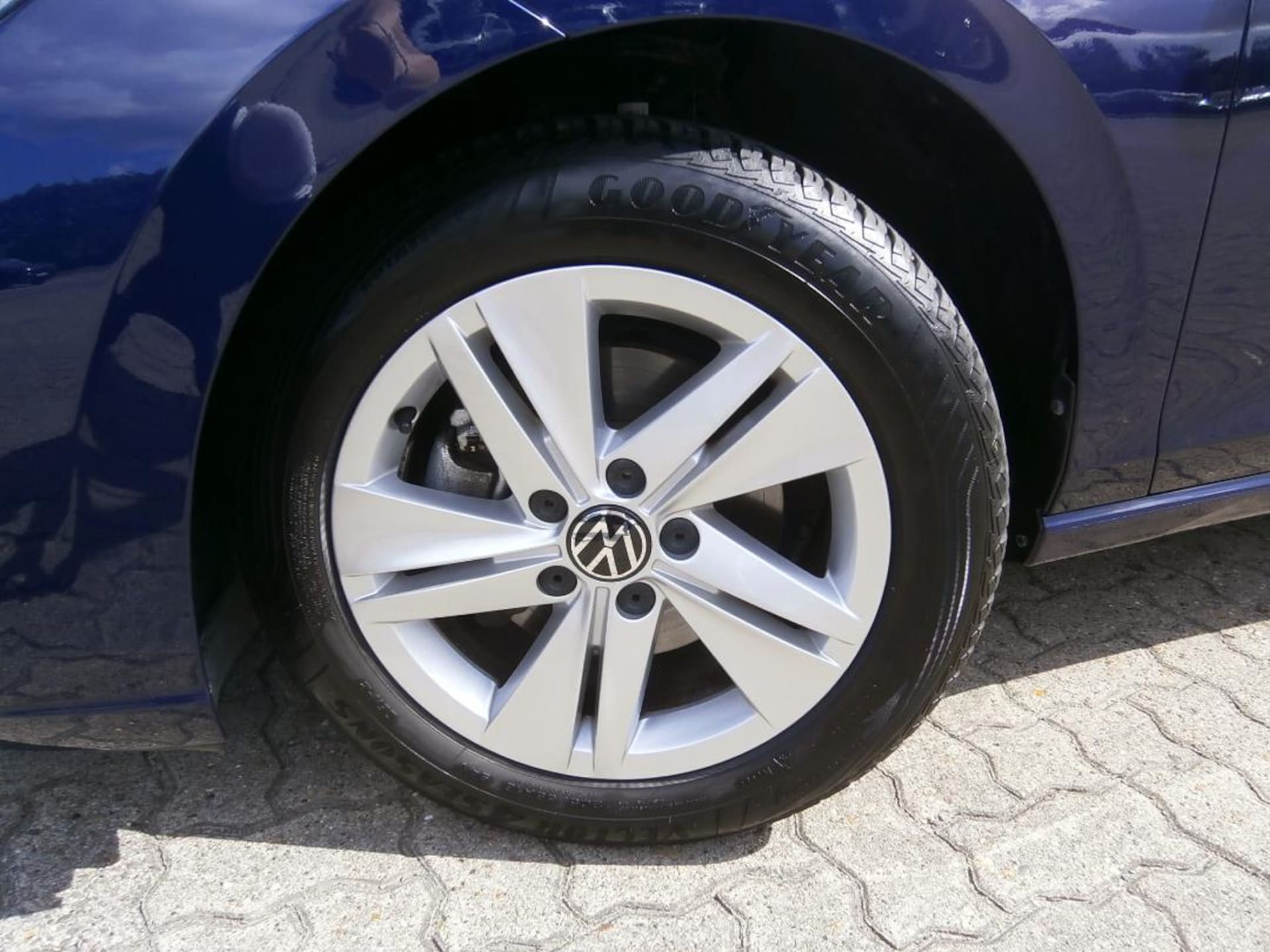 Volkswagen Golf Variant Life