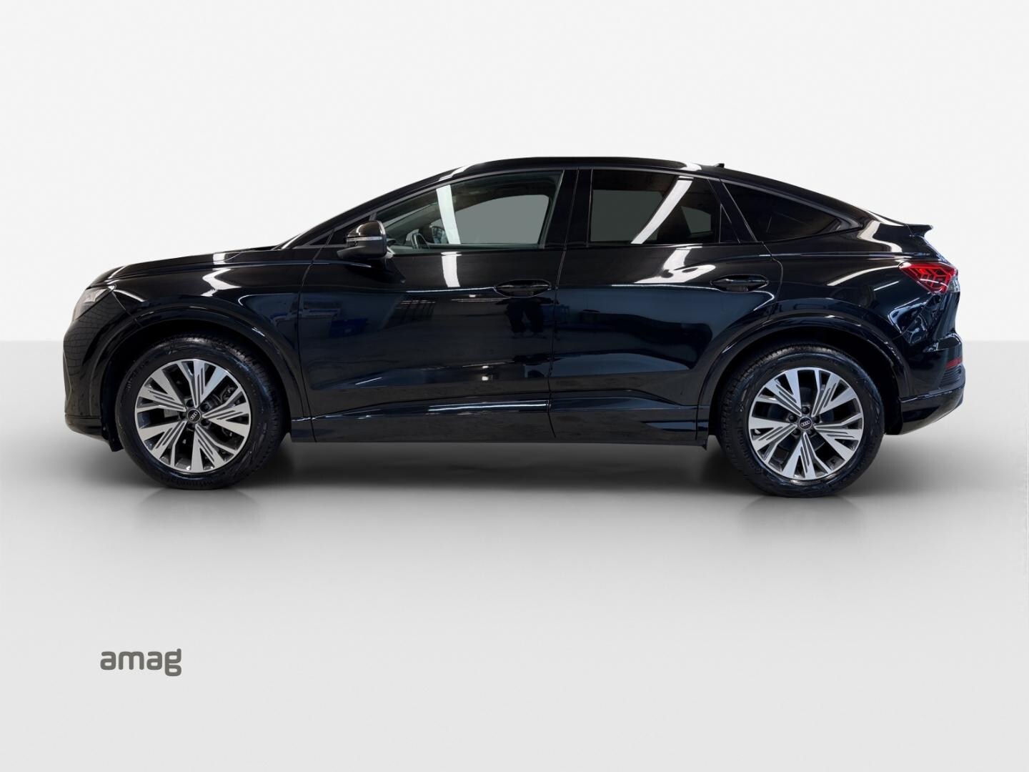 Image de Audi Q4 Sportback e-tron 50 e-tron quattro 220,00 kW - for more details contact your dealer