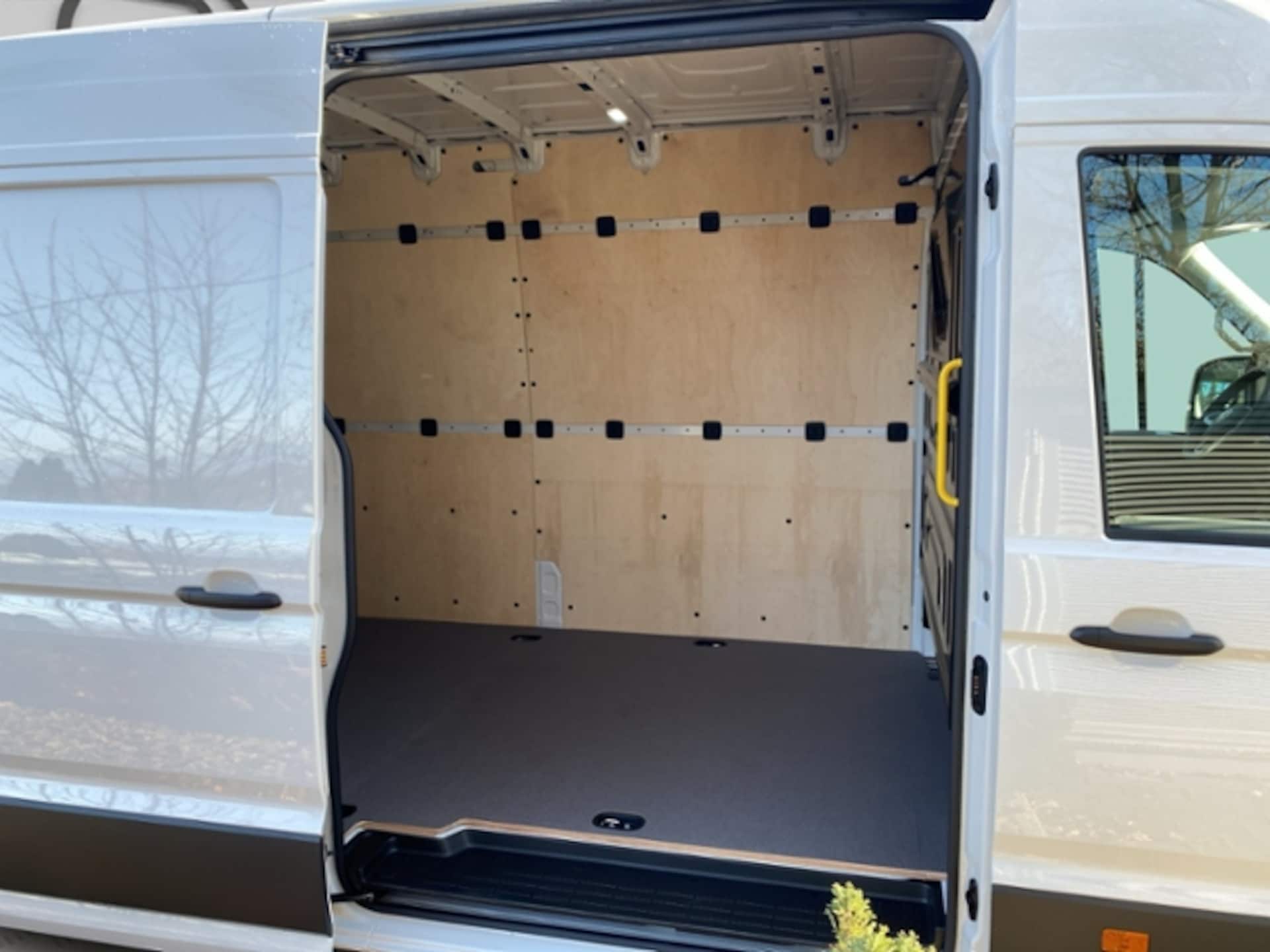 Volkswagen Crafter Kasten langer Radstand