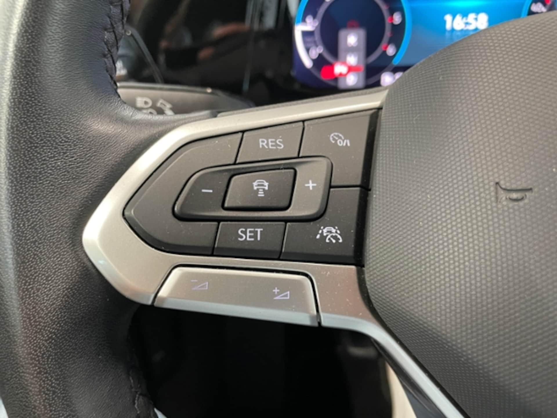 Volkswagen Golf Variant Style