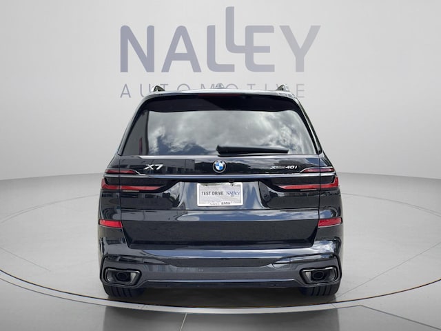 2027 BMW X7