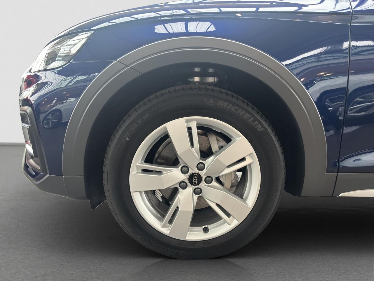Bild über Audi Q5 40 TFSI quattro S tronic - für weitere Informationen kontaktieren Sie den Audi Partner