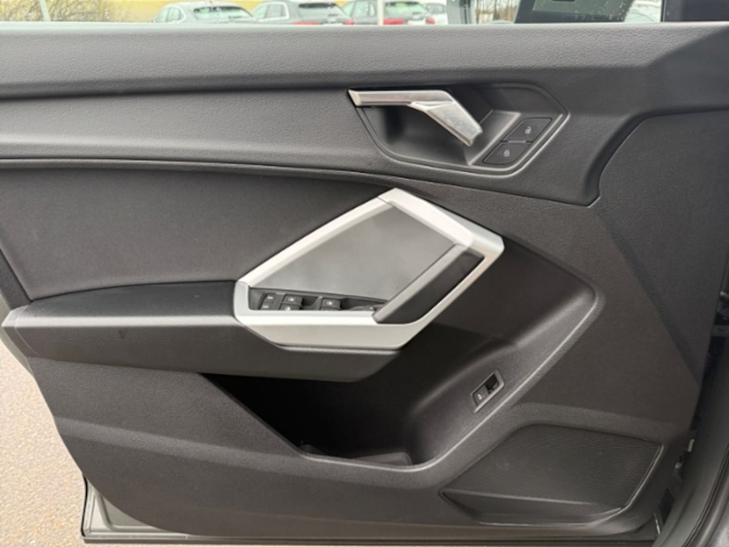 Bild über Audi Q3 advanced 35 TFSI S tronic - für weitere Informationen kontaktieren Sie den Audi Partner