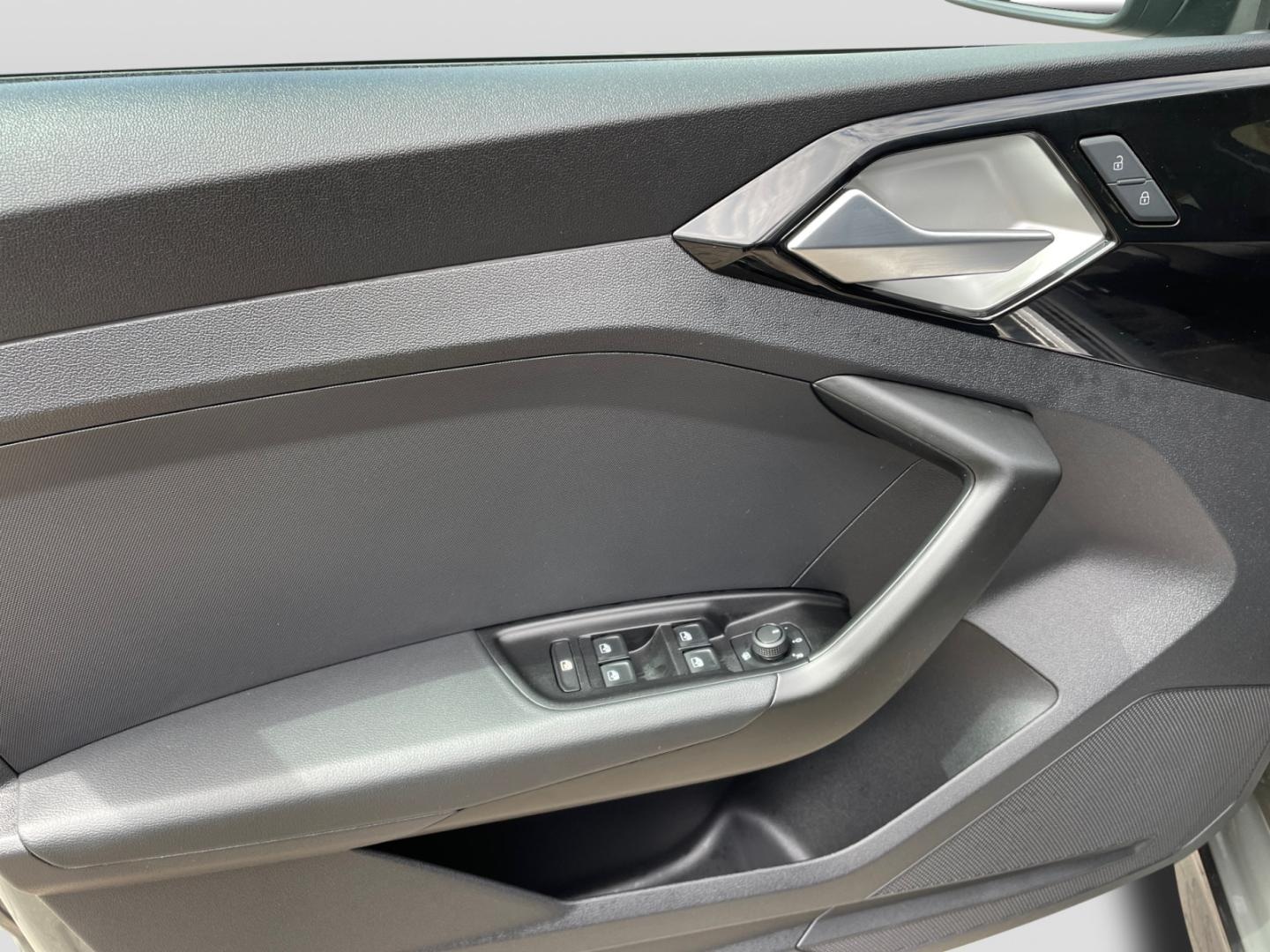 Bild über Audi A1 allstreet 35 TFSI S tronic - für weitere Informationen kontaktieren Sie den Audi Partner