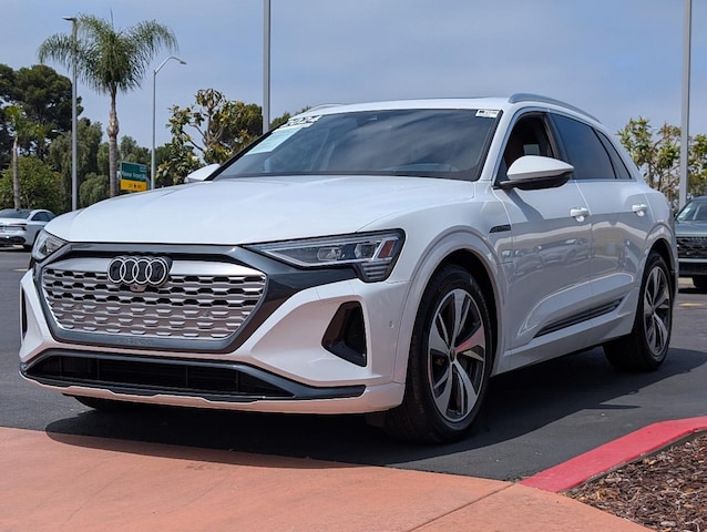 2024 Audi Q8 e-tron