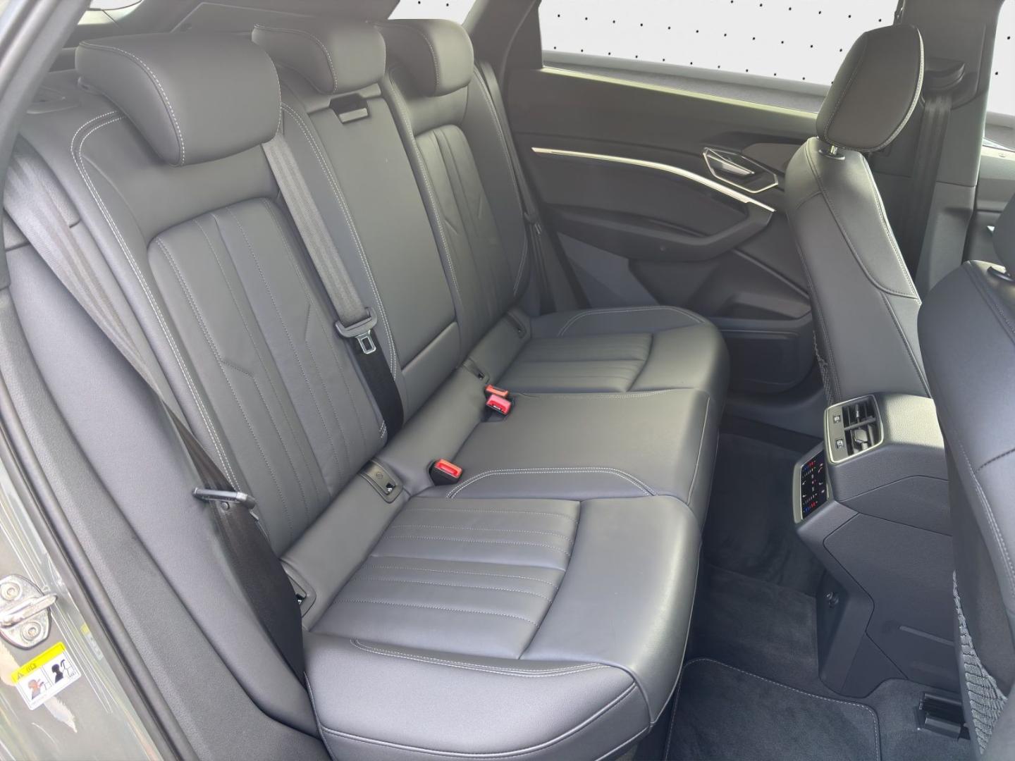 Image about Audi Q8 e-tron advanced 55 e-tron quattro