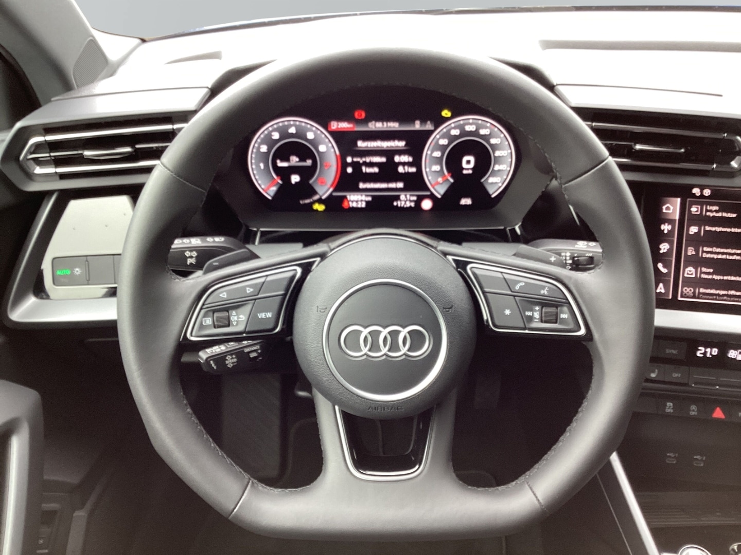Bild über Audi A3 Limousine S line TFSI S tronic - für weitere Informationen kontaktieren Sie den Audi Partner