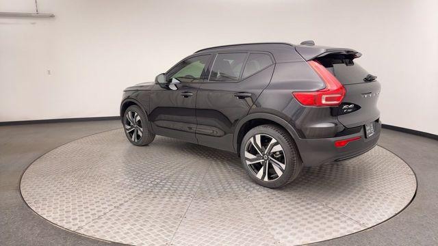 2024 Volvo XC40