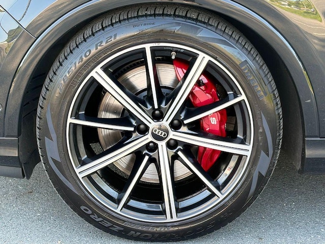 2022 Audi SQ7