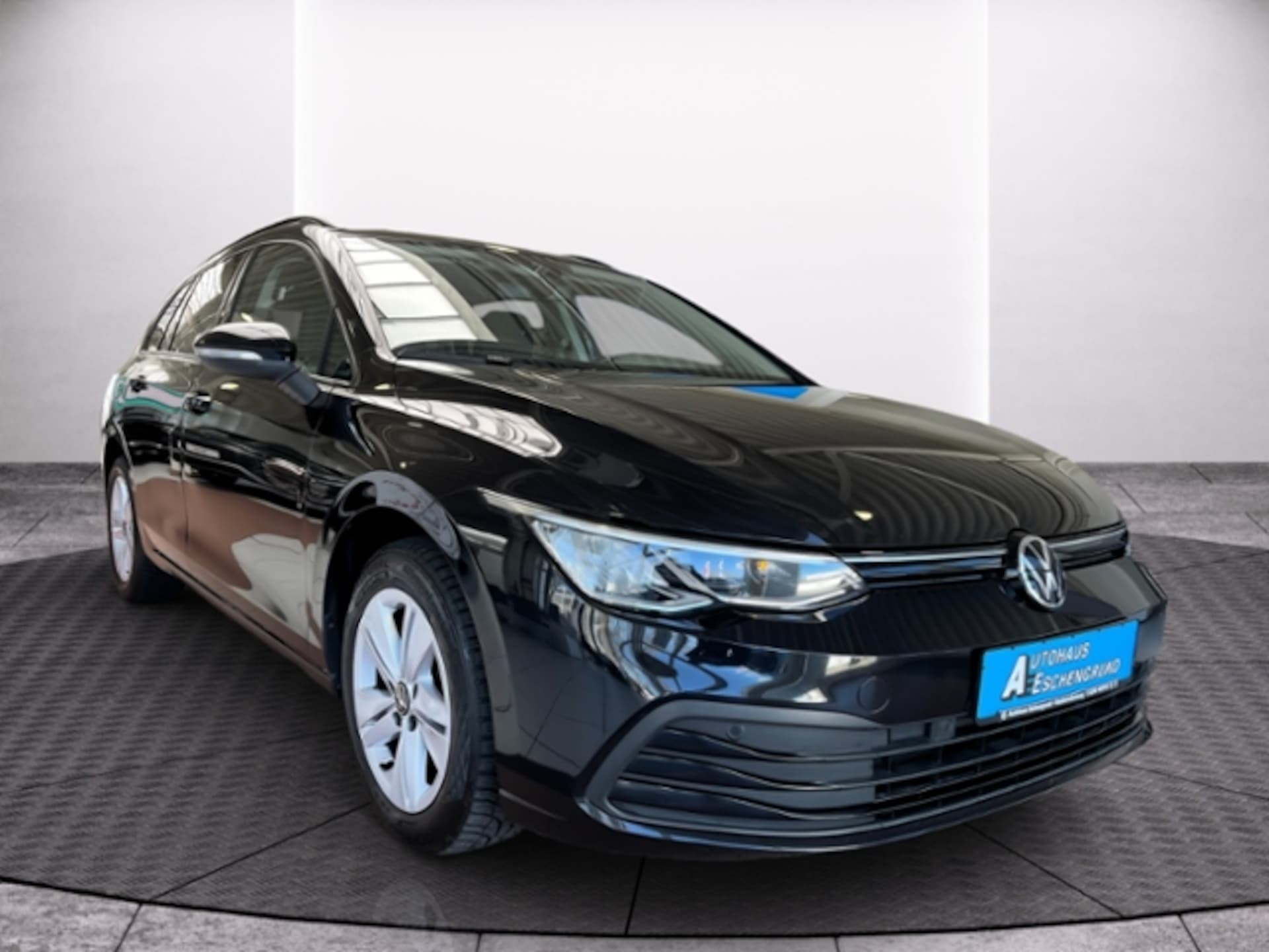 Volkswagen Golf Variant Life