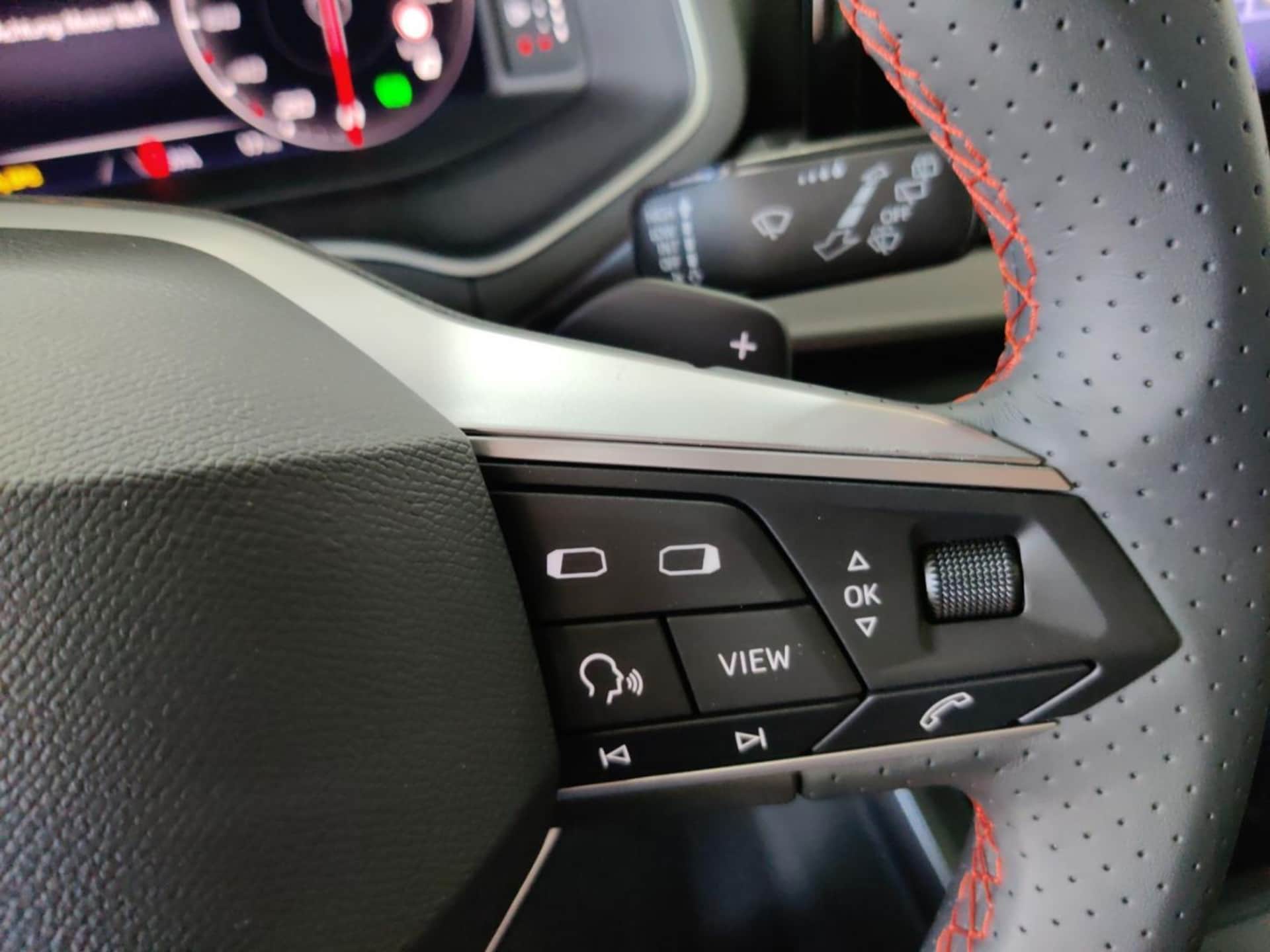 SEAT Arona FR
