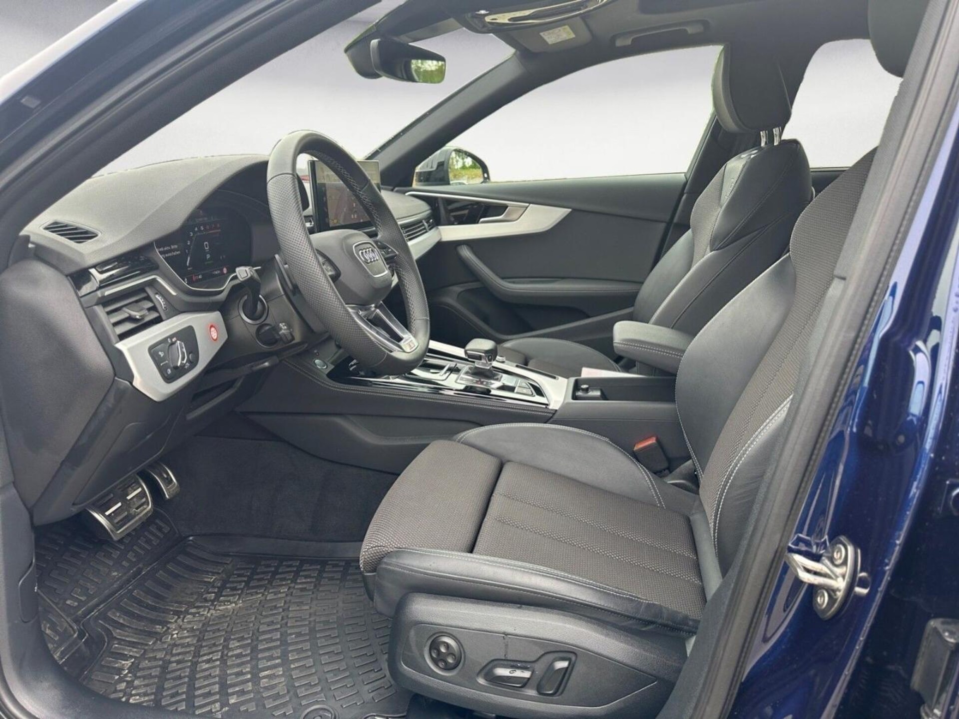 Audi A4 Avant S line