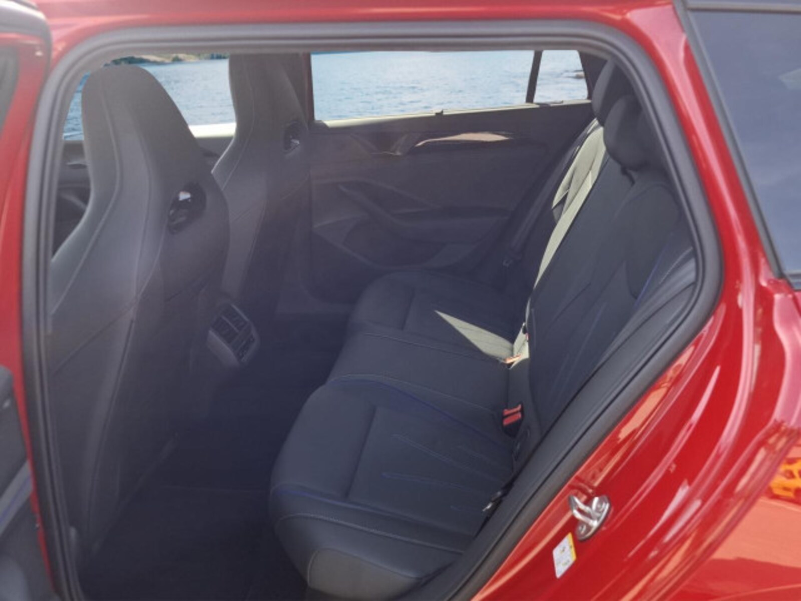 Volkswagen Passat – Bild 9