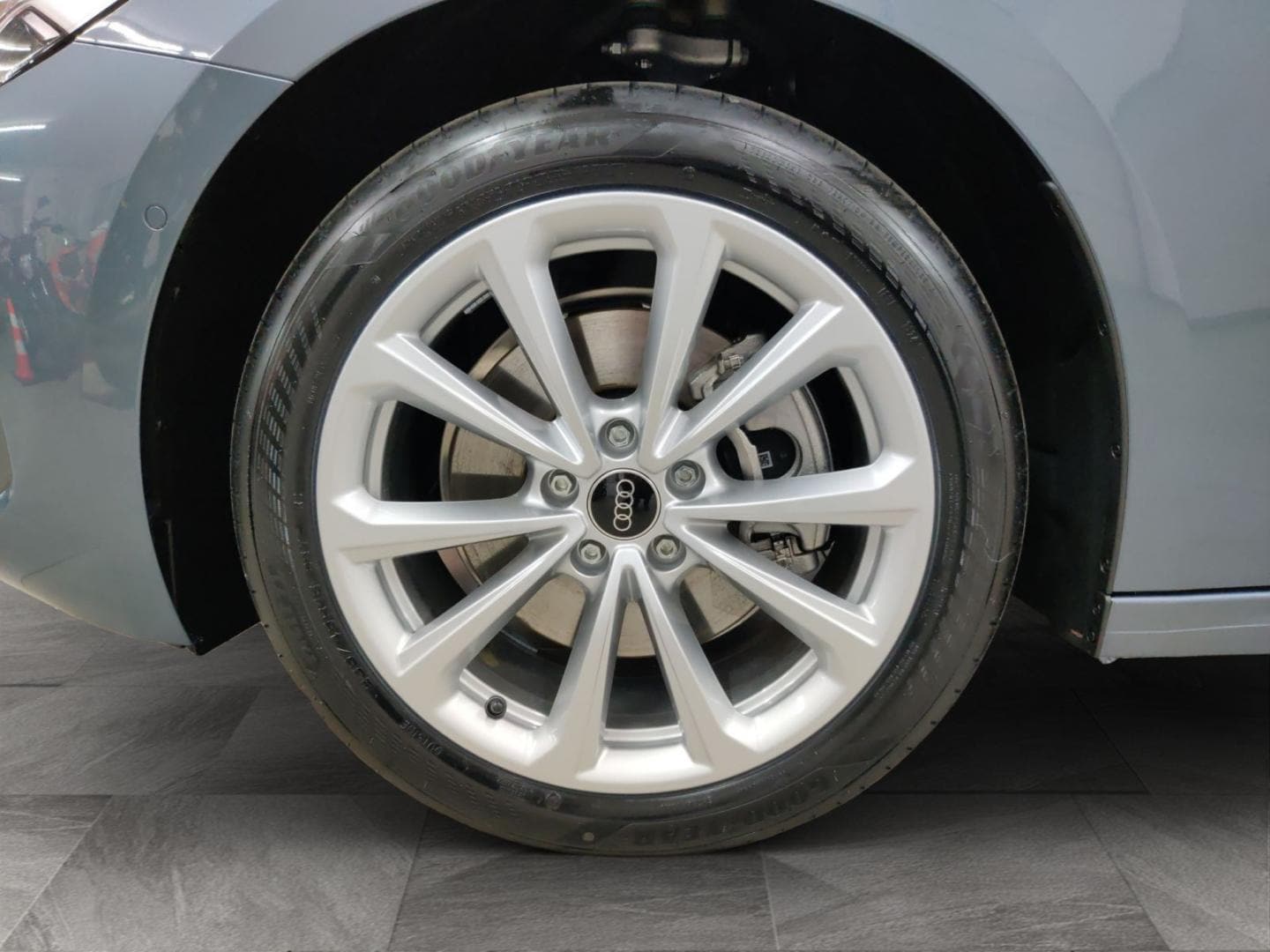 Bild über Audi A5 Limousine TFSI 110 kW S tronic - für weitere Informationen kontaktieren Sie den Audi Partner