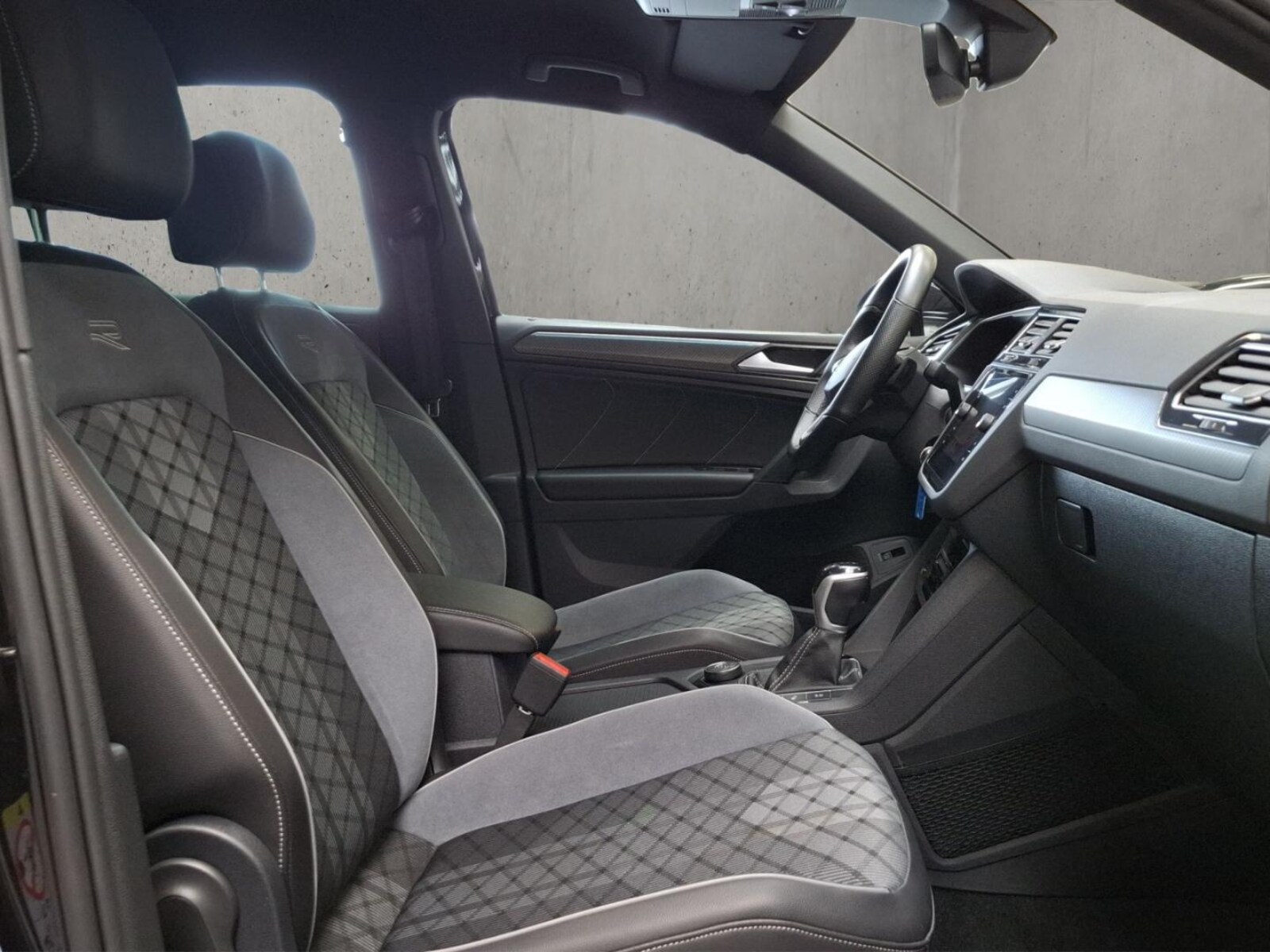Volkswagen Tiguan – Bild 17