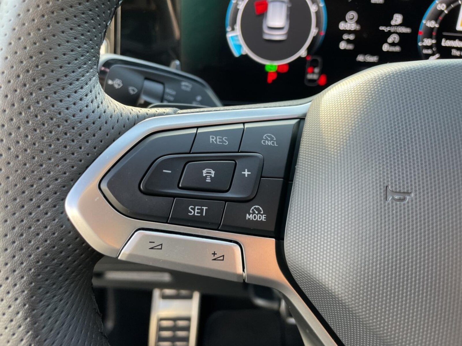 Volkswagen Tiguan – Bild 22