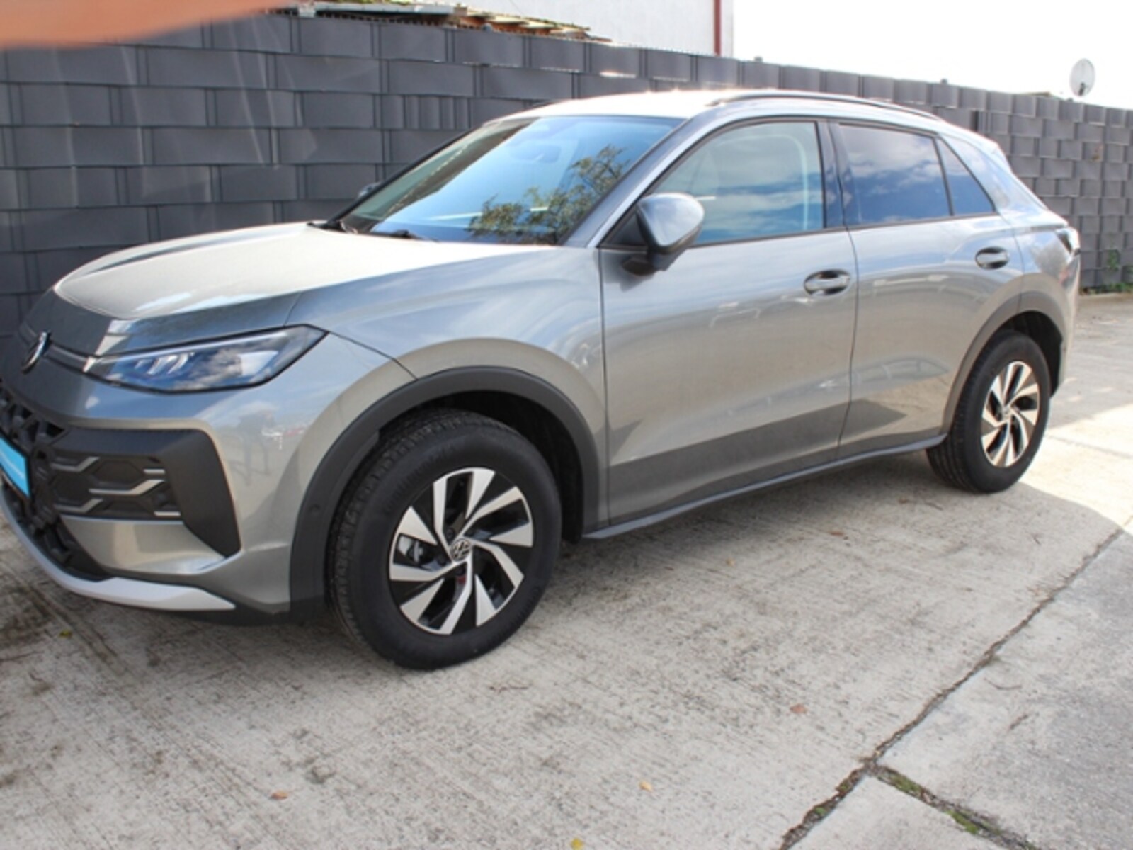 Volkswagen T-Roc – Bild 2