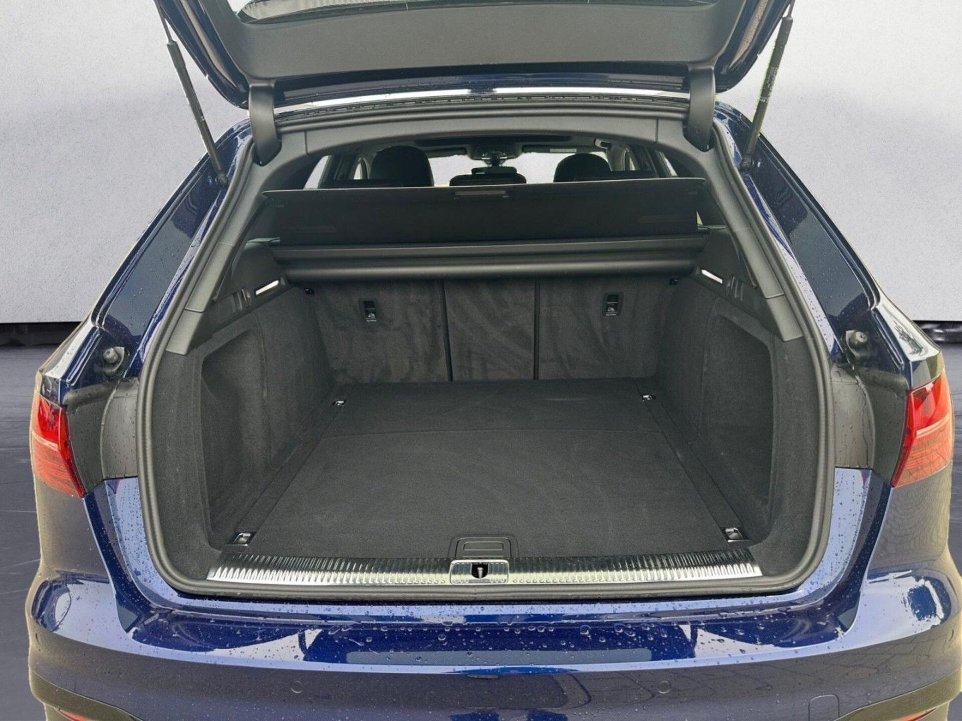 Audi A4 Avant S line