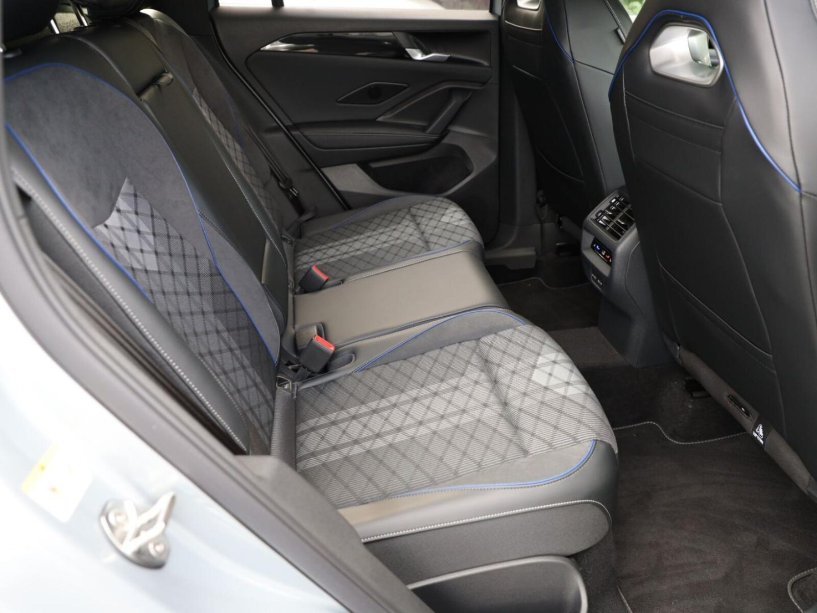 Volkswagen Tiguan – Bild 25