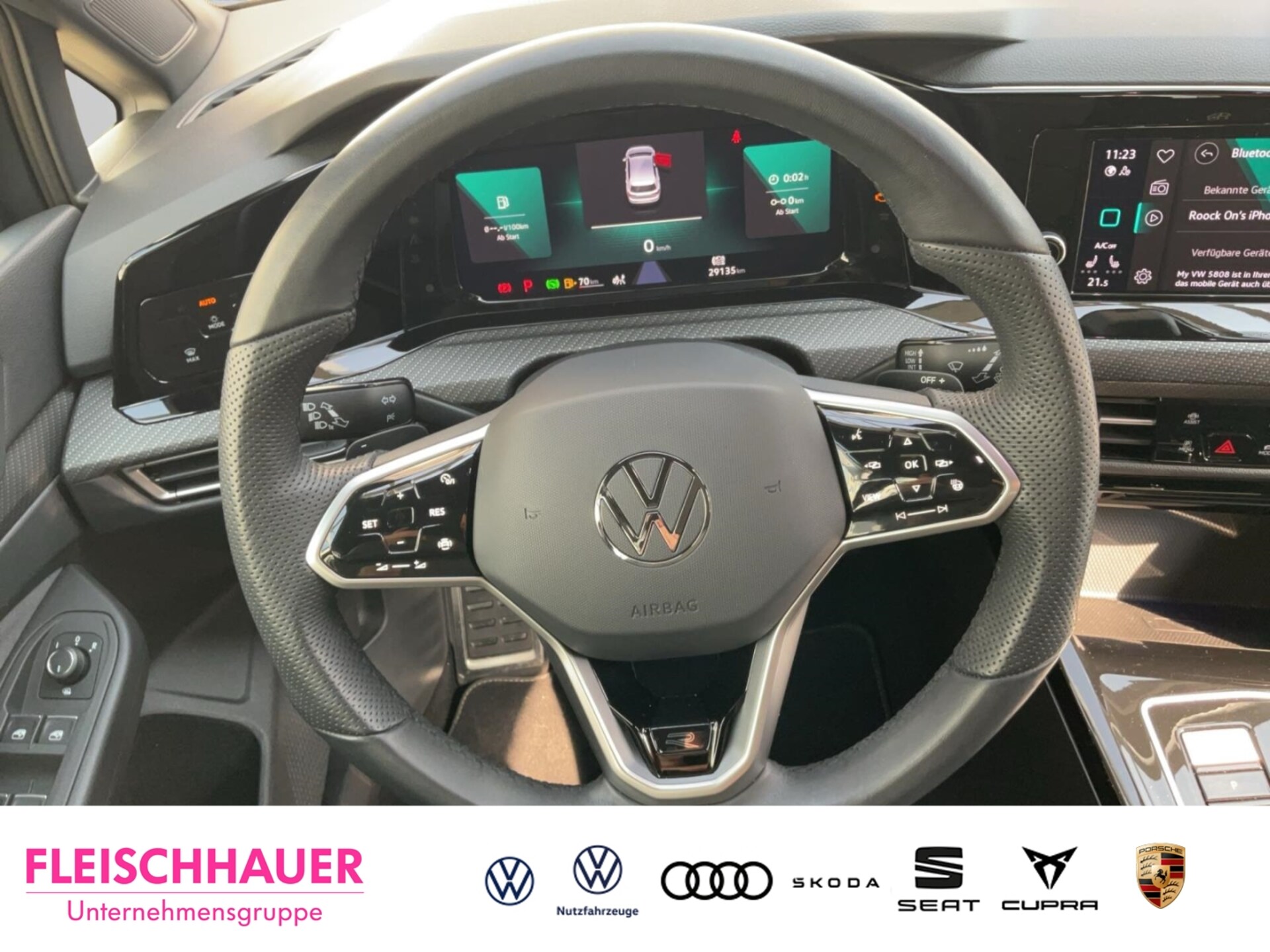 Volkswagen Golf R-Line