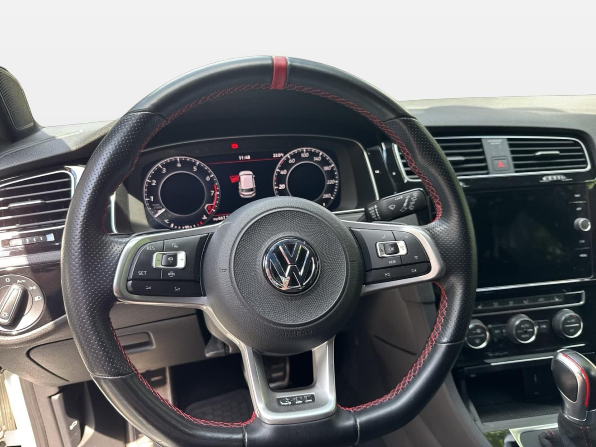Volkswagen Golf GTI