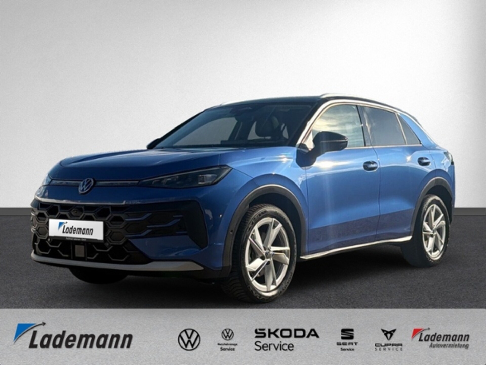 Volkswagen T-Roc — Volkswagen T-Roc Style 1.5 eTSI DSG LED+NAV+PANO+RFK+ACC+SH