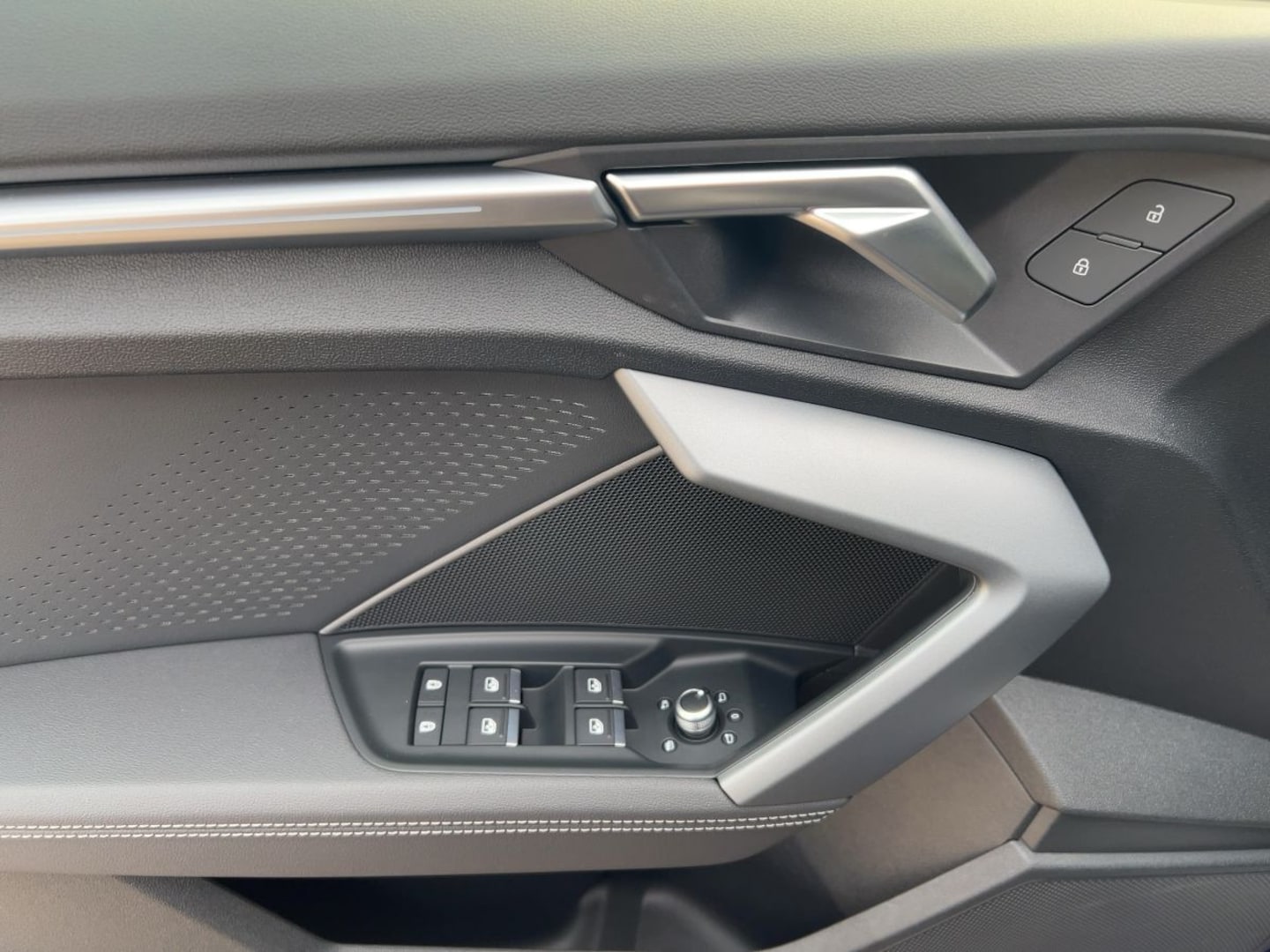 Bild über Audi A3 Sportback TDI S tronic - für weitere Informationen kontaktieren Sie den Audi Partner