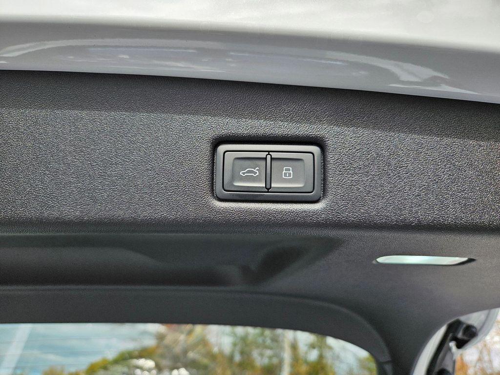 2025 Audi Q5 Sportback Premium Plus - Photo 23