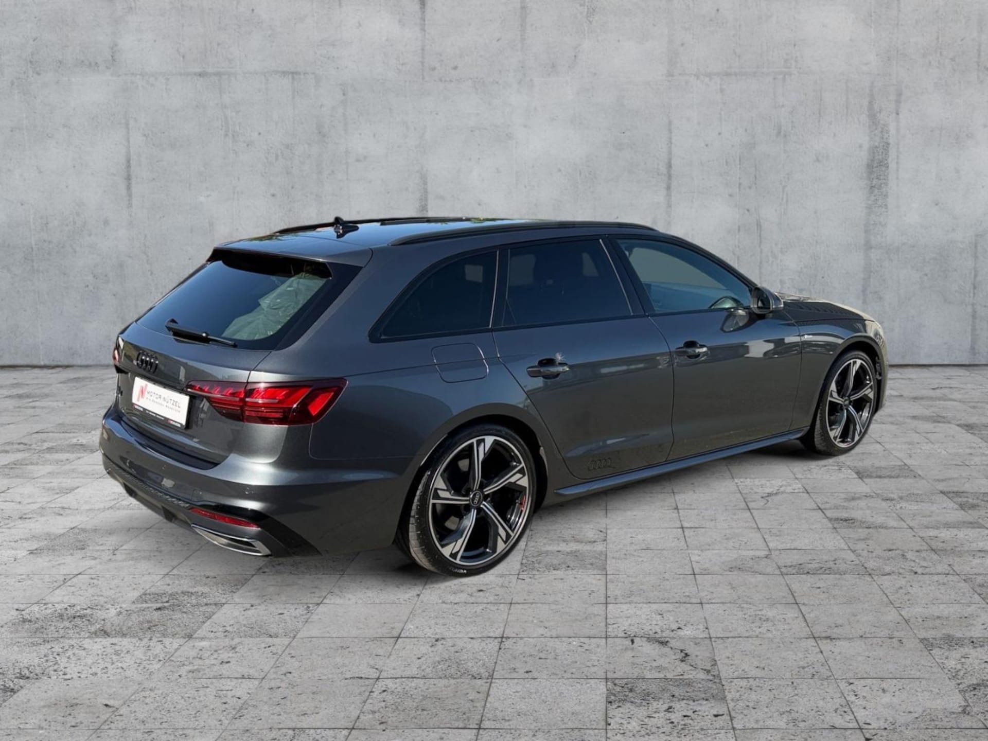 Audi A4 Avant S line