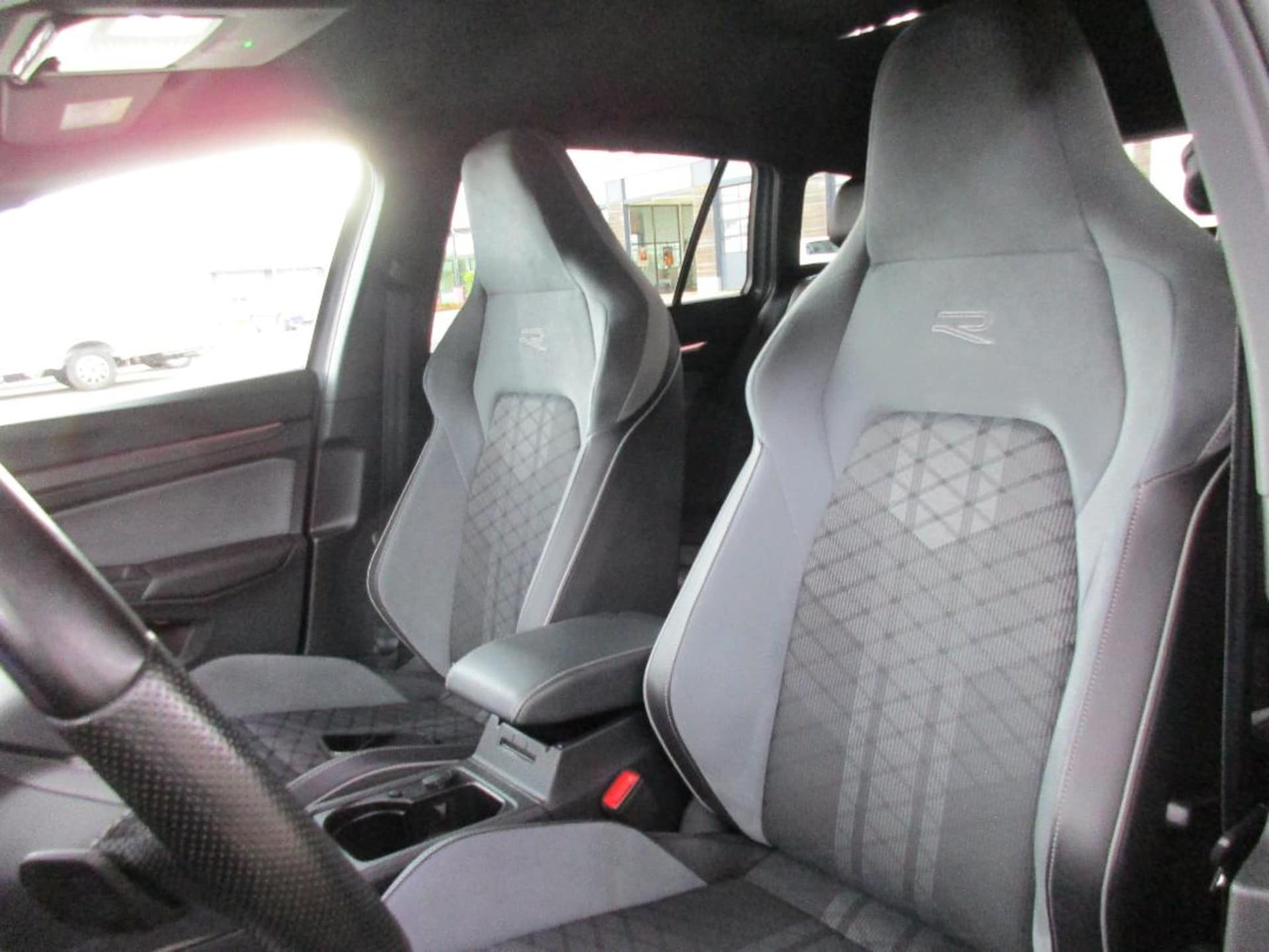 Volkswagen Golf Variant R-Line