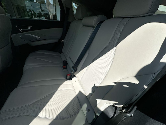 2025 Acura RDX