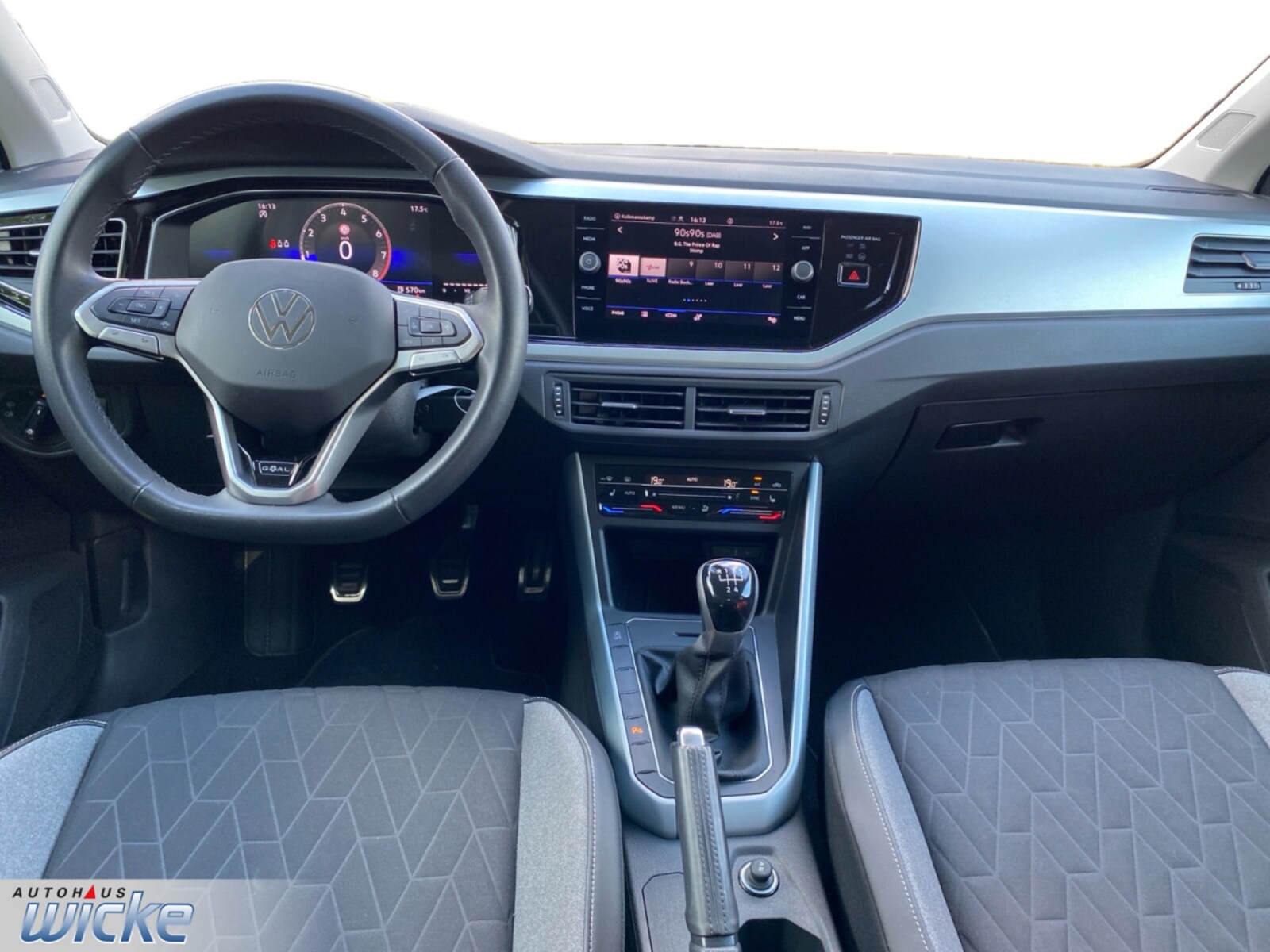 Volkswagen Polo – Bild 9