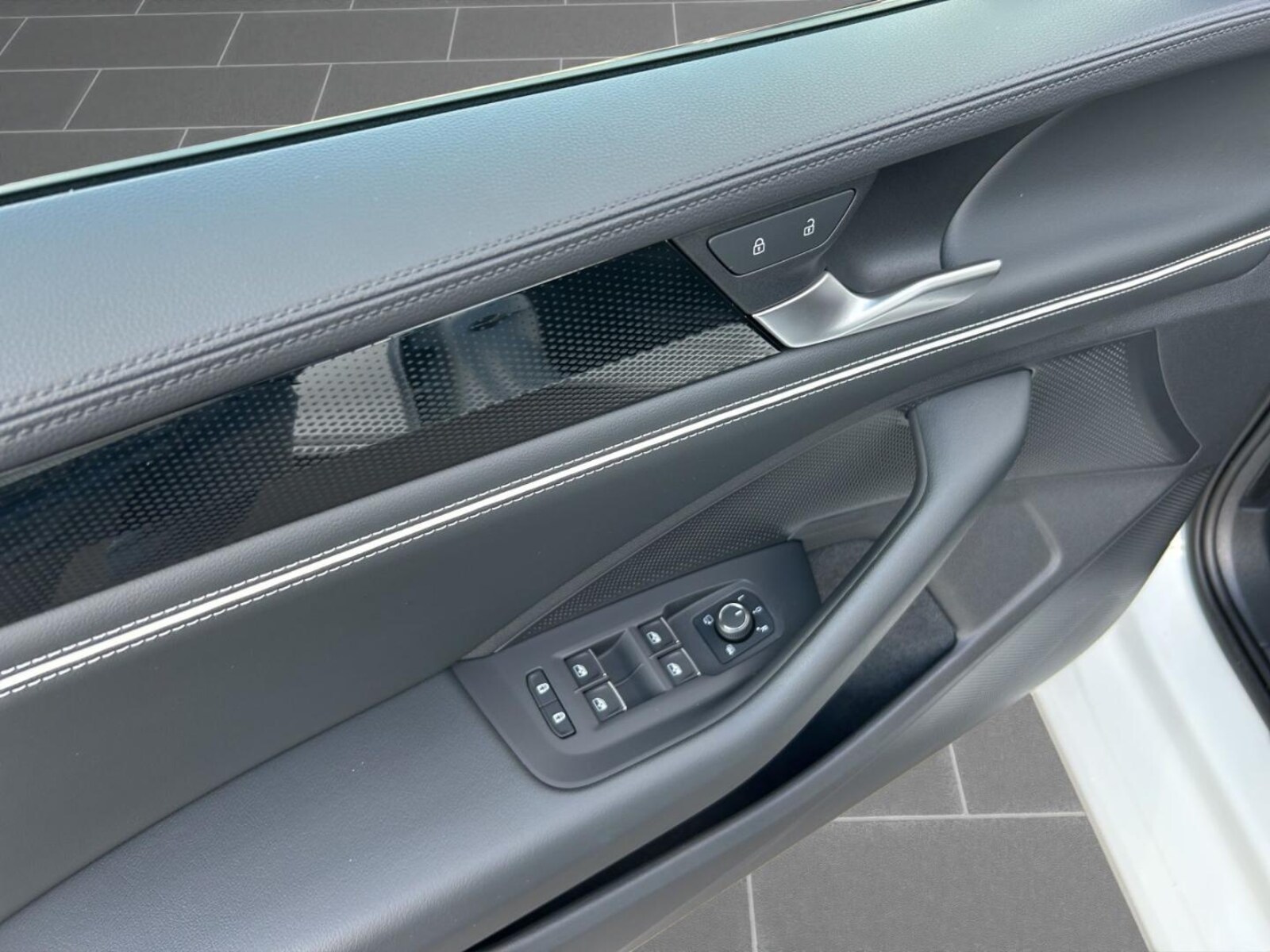 Volkswagen Passat – Bild 13